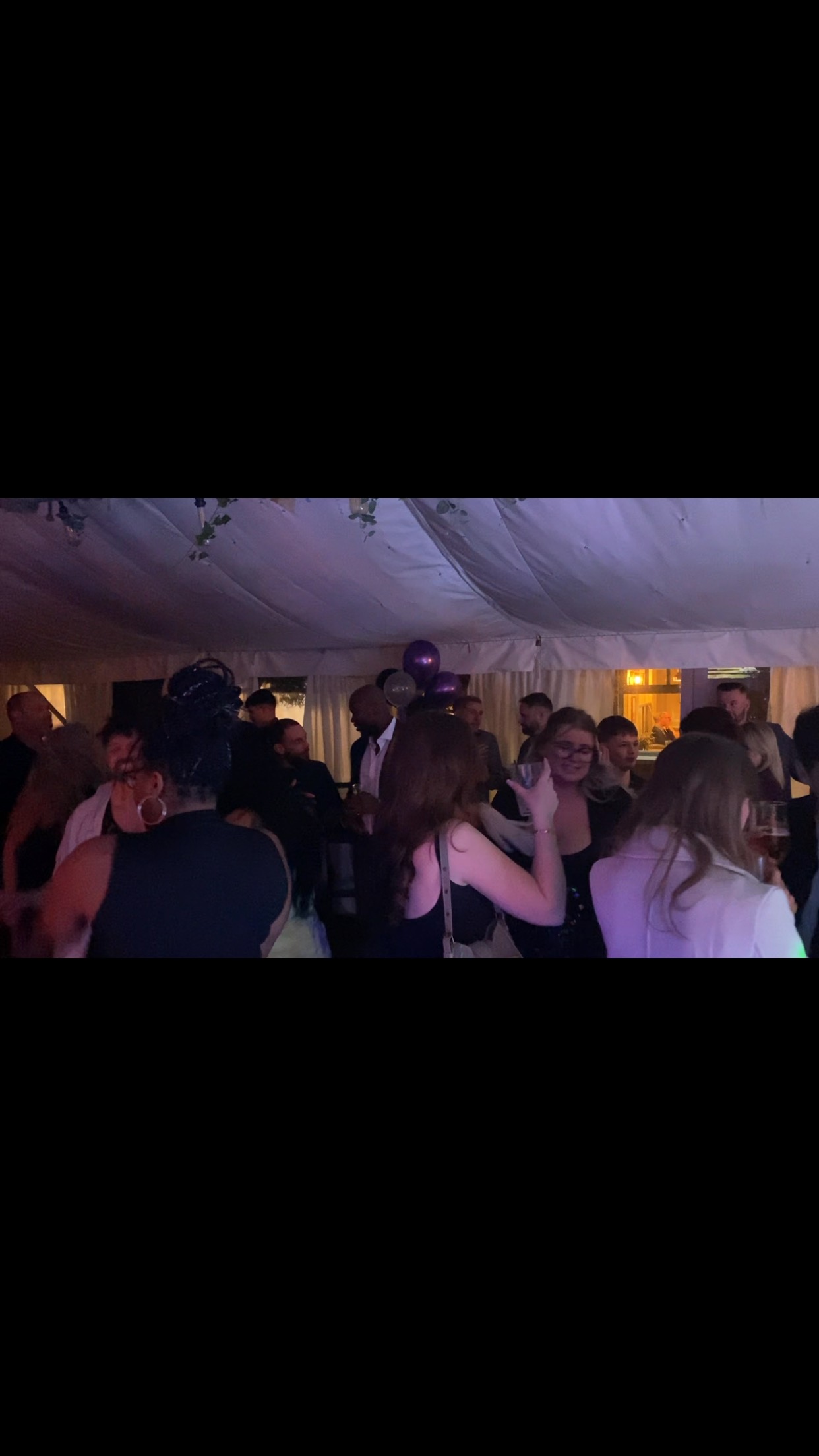 Sound of the underground making people dance and sing on the actual ground! π πΊπ» πͺ© π₯³