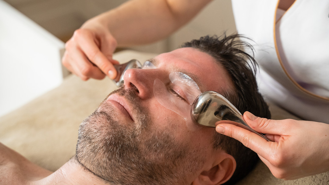 π Discover the transformative benefits of regular facial treatments! Achieve radiant, healthy skin through deep cleansing, hydration, and stress relief. Trust us, your skin will thank you!β¨ Click link in bio to read more! π #SkincareRoutine #FacialTreatments #HealthySkin #BeautyTips
