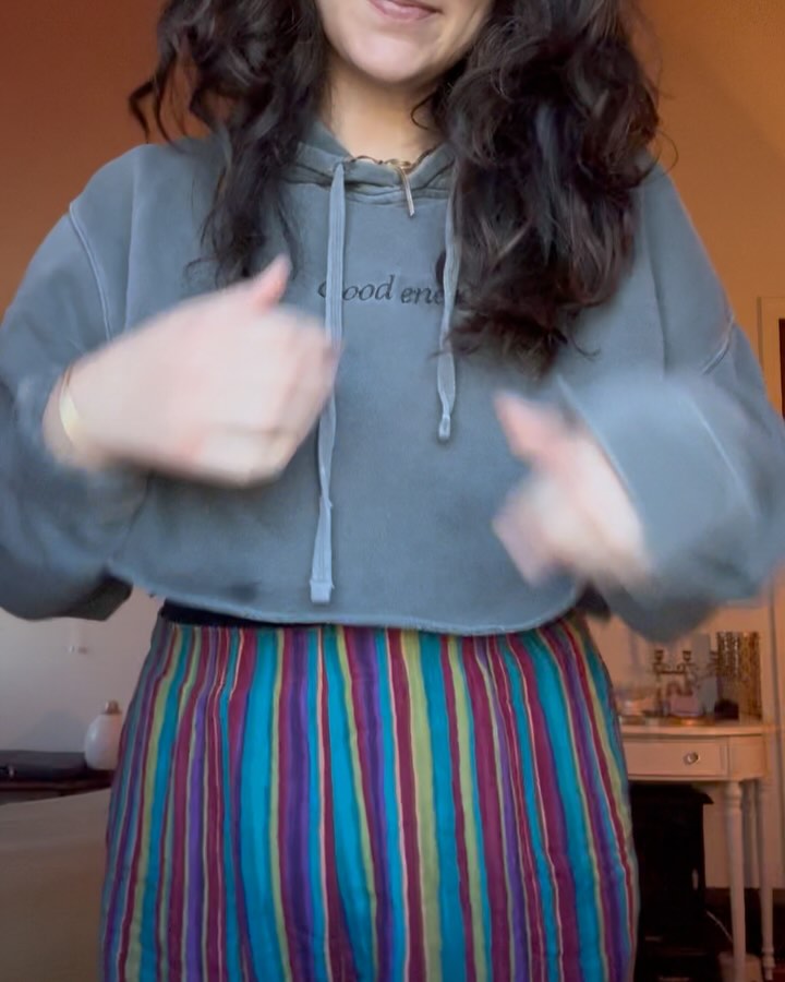 Wishing you Good Energy today and always ✨
How are you tending to yourself today? Remember that taking a few moments out of your day to be present isn’t some grand gesture, it’s your birthright to feel safe in your body.
☀️You are worth the 5 minutes to sit still, meditate (whatever that looks like to you) and remember who the F*** you are!
#simplethings #bigimpact #dailypractice