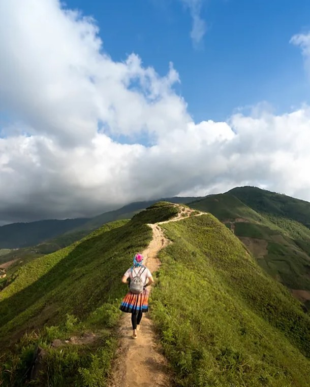 “In order to always make travel a part of my life, I had to connect with my inner explorer and find interest in the world around me.”
-
Check out the rest of @alexisbmills article “How to Always Make Travel Part of Your Life” ✈️ (link in stories or at www.travelpassmedia.com).
-
If you would like to be a contributor for Travel Pass Media email us at hello@travelpassmedia.com or for a chance to be featured use #yourtravellife.
-
#travelpassmedia #article #contributors #wanderlustwednesday #traveltheworld #earthfocus #optoutside #experience #explore #naturelover #connect #positivevibes #travelphotography #goforit #worldtraveler