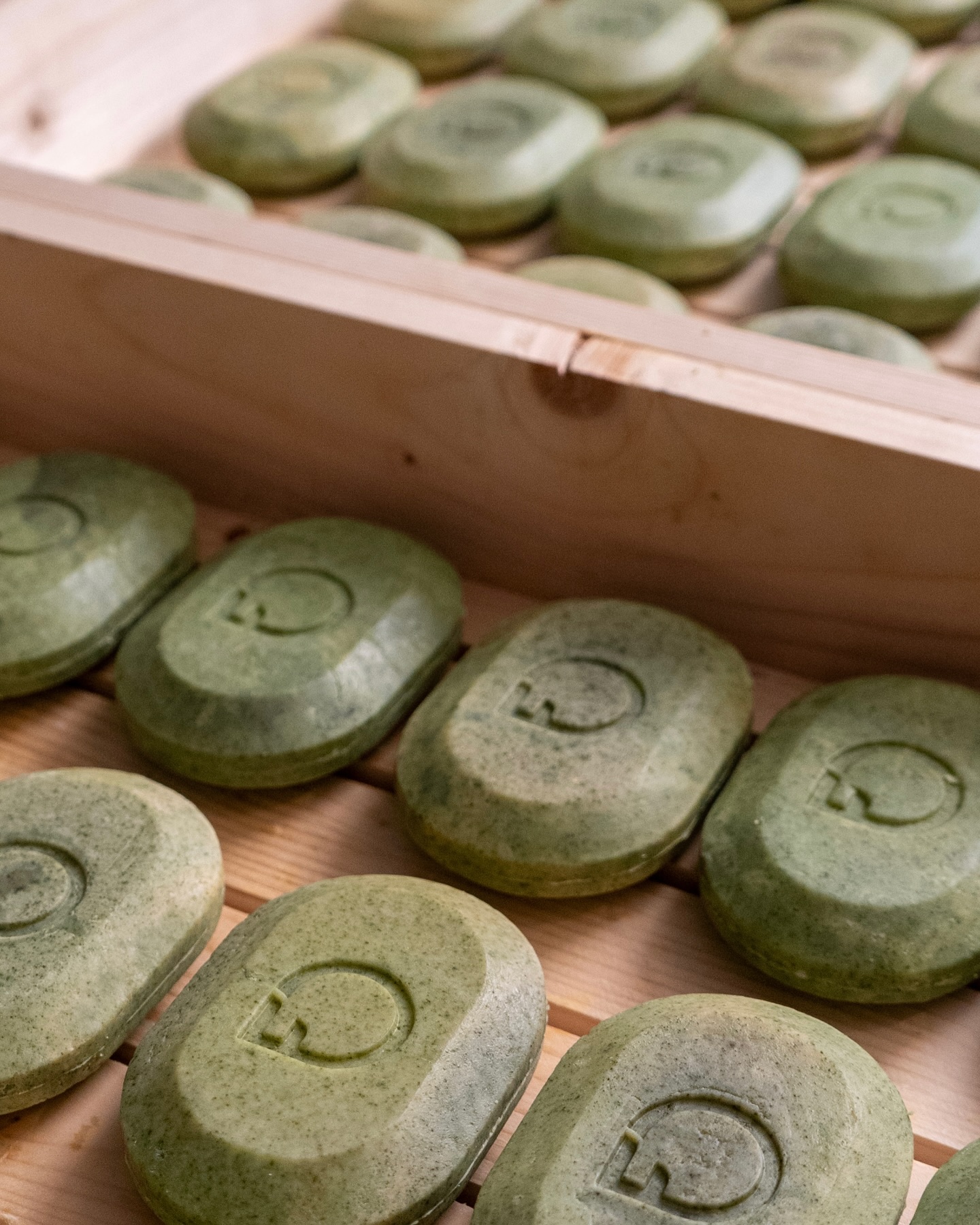 When you choose our natural bar soap, you’re choosing…
✅ Non-toxic, gentle ingredients 🌿
📦 Eco-friendly, plastic-free packaging 🌍
🛁 A soap that actually nourishes, not strips🚿
🤝 Supporting a small Irish business 🇮🇪