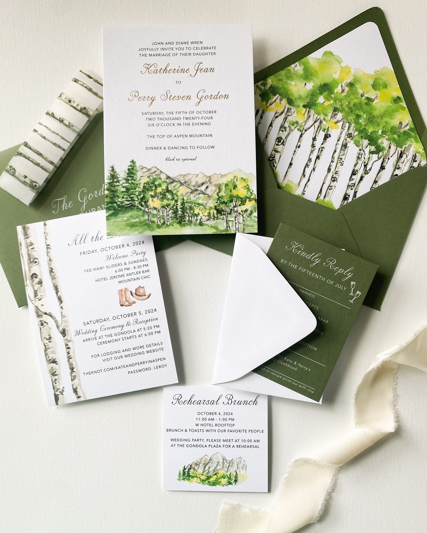 Hi, hello, we love green over here!! 💚🍀🇮🇪 Green envelopes, a green pocket, greenery painted for a vellum wrap, liner or invitation accents, yes please! Happy St. Paddy’s y’all! It’s the jolliest day of the year 💚 Sláinte 💚
💚🍀💚🍀💚
#stpaddysday #stpatricksday #welovegreen #greenenvelopes #stationerydesign #weddinginvitations #watercolor #weddinginspo #watercolorinvitation #Sláinte #irish #weddinginvitation #custominvitations