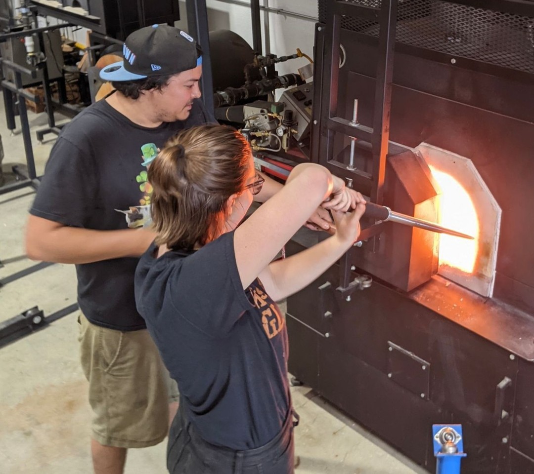 Spring "Intro to Glassblowing" (May 15th - Jun 12th) registration is now open at Monterey GlassWorks. Learn more at https://www.montereyglassworks.com/book-online.
@glassblowing, @artclass