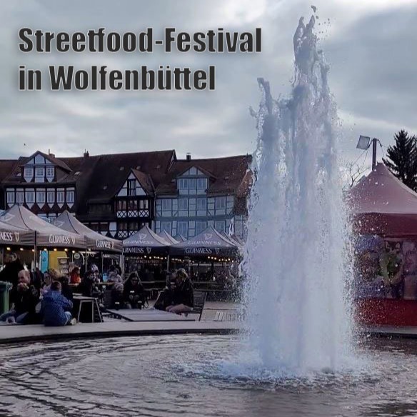 📍 Wolfenbüttel. Vom 28.03. bis 30.03.2025 präsentieren Foodtrucks & Gastronomen aus verschiedenen Ländern an diesem Wochenende ihre kulinarischen Spezialitäten.
Neben 🎤 Livemusik, 🍹Drinks und weiteren tollen Köstlichkeiten bietet das Festival am Schlossplatz eine entspannte und großartige Atmosphäre. 👏😊💯
Eintritt: Tagesticket gibt es für 3 EUR
Kinder bis 13 Jahre frei
http://streetfood-on-tour.com/
#streetfoodontour #streetfoodfestival #streetfood #wolfenbüttel #foodie #foodfestival #foodstargram📸