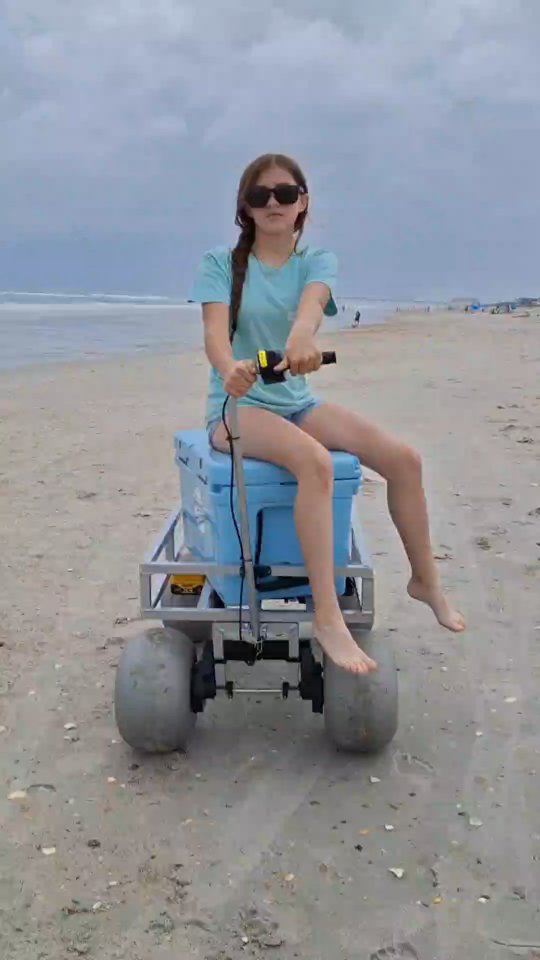 ⚡️🈲️⚡️ Electric Slide mode: Activate
The only genuine electric beach wagon, made in the US, shipped worldwide.
#thebeachmule #thebeachmule.com #electric #drift #sandslayer #usmade