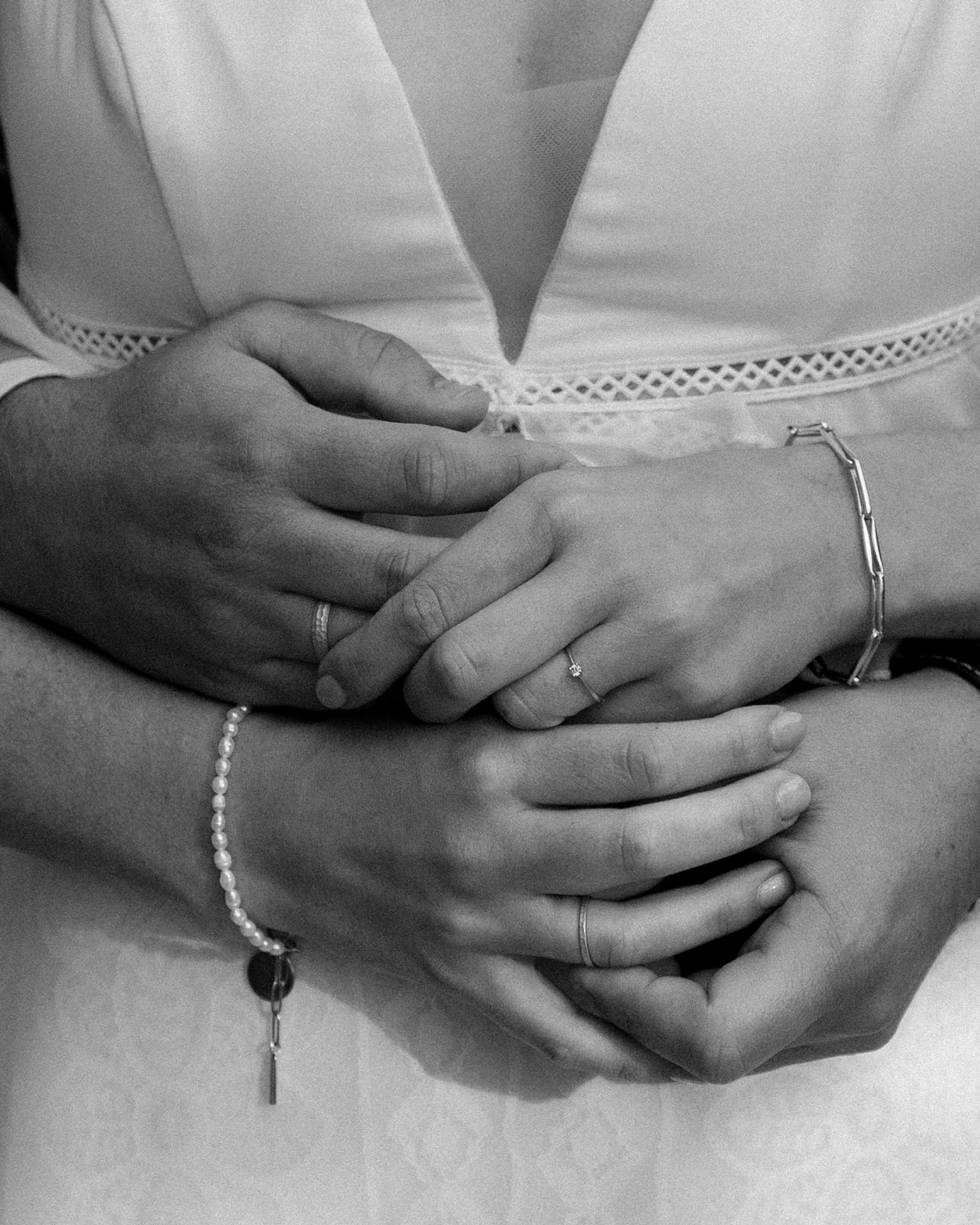 Ik hoef jullie denk ik niet te vertellen in welk seizoen deze bruiloft plaatsvond โ de kleuren van de bomen en bladeren zeggen genoeg ๐๐. Later, wanneer jullie de trouwfotoโs terugkijken en door het fotoalbum bladeren, geeft dat zoโn mooi beeld van jullie trouwdag.โจ
In welk seizoen zou jij het liefst willen trouwen? Laat het me weten in de poll hieronder!