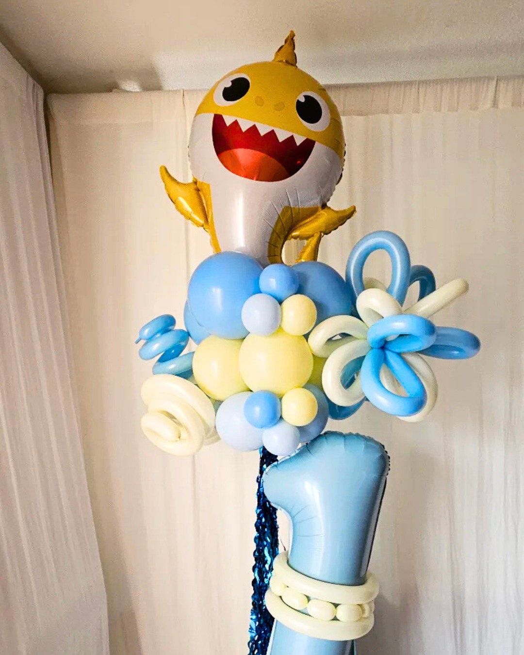 Brighten up your little one’s party with our Baby Shark Party Pole! 🎈✨
Perfect for any themed celebration, this customizable balloon decor adds a fun and festive touch. Book now to order!
#birthdaydecor #balloonpartypole #onelovemosaic #balloondecor #birthdayparty #ballooninstall #ballooninstallations #balloonartistry #balloondesign #balloonsetup #balloonbusiness #kidsparty #kidsballoon #babysharks