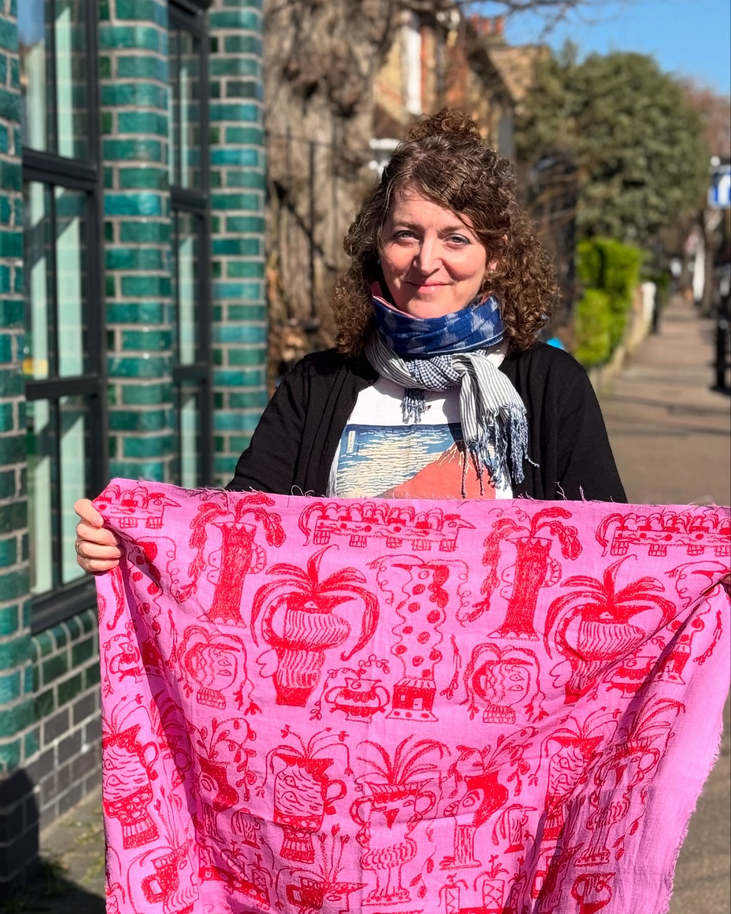Ellie Curtis @elliecurtismakes is an illustrator and textile designer at @beulahroadstudios 🙌 Her work is brimming with joyful imagined worlds, flowers and plants, glorious inky colours and the most wonderful characters and creatures.
“My work is somewhere inbetween art, craft and design. I like to wander around the place looking for funny inspiration, from nature, people, animals. I love museums full of curiosities and textiles from all over the world, especially Indian block print, of which I have a growing collection. I worked for many years as a Printmaker, based in a studio in East London. I still dabble with it from time to time, but would like to return to it more one day.”
Ellie’s illustration and textile design commissions have included work done for Liberty, Penguin, St. Jude’s Fabrics, The Royal Opera House and The World of Interiors magazine.
Most recently, Ellie has been working on a few collections of kitchen and bathroom tiles, available to buy on her online store. The inspiration behind this was Billie Hoilday’s music, her aunt’s house and the feeling of watching summer rain.
#artist #illustrator #textiledesigner