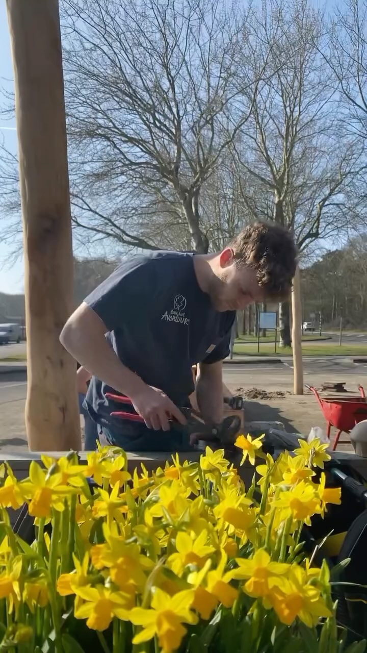Naast het ontwerpen van unieke Adventureconcepten zijn wij dé totaalleverancier van stretchtenten. Of het nu gaat om een sfeervolle overkapping voor evenementen, horecagelegenheden of zelfs een boogschietbaan – onze stretchtenten tillen elke locatie naar een hoger niveau!
Onze tenten zijn niet alleen stijlvol, maar ook waterdicht, stormvast en verkrijgbaar in diverse kleuren en materialen. Kies uit FR premium 3ply of FR premium flex coated en profiteer van duurzaamheid, weer- en schimmelbestendigheid én brandwerendheid. Bovendien blijven onze stretchtenten zelfs bij windkracht 9 stevig overeind!
Maak van elke gelegenheid een onvergetelijke ervaring met onze hoogwaardige stretchtenten.
@beleefhetavontuur @bospaviljoendevallei
#stretchtent #bouwen #bouwhetavontuur