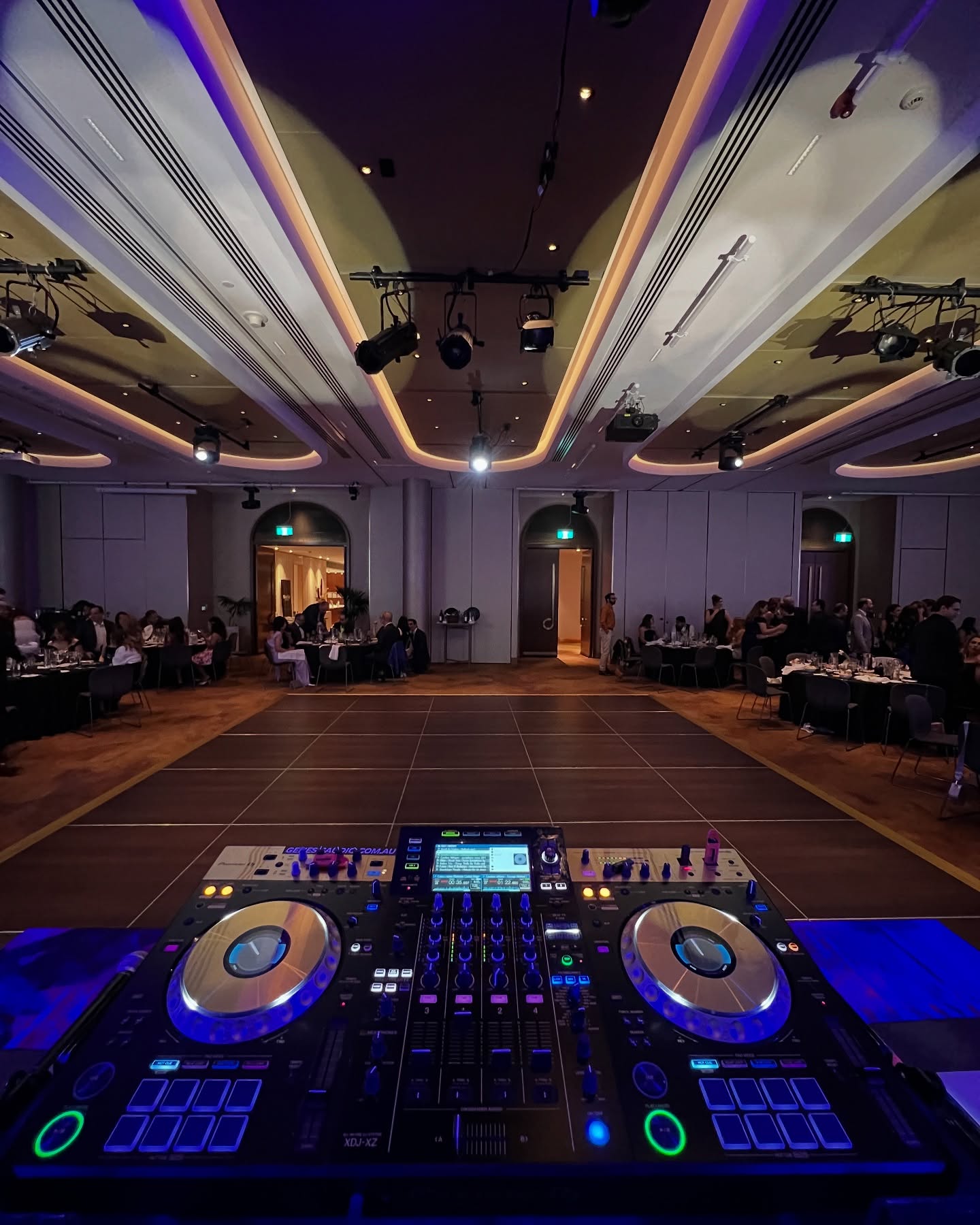 ✨ Persian New Year celebration in style! ✨
Last weekend, Ali from @sydneyeventsgroup snapped some pics—pretty sure he fell in love… I mean, who wouldn’t?
The XDJ-XZ-N Gold Edition shining like never before – pure luxury in every mix. 🌟🏆
Let the grooves match the glow. ⚜️🔱⚱️
#PersianNewYear #GoldenVibes #XDJXZ #LuxurySound