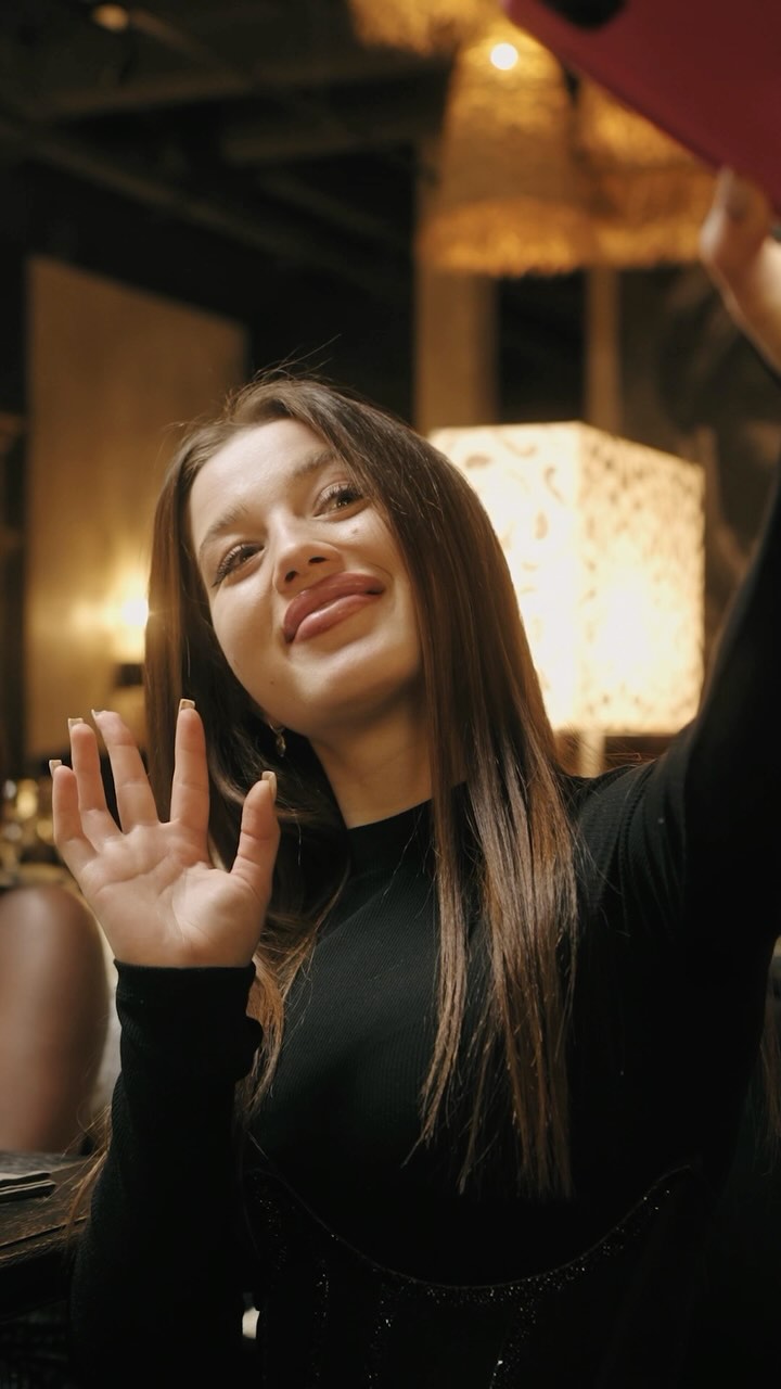 🌆 Para todos los que han preguntado por la terraza de @novotelvalencialavant … sí. Y no cualquier terraza.
SkyBar ha llegado💫
Un rooftop 360° con vistas de toda Valencia, piscina, y mucho más por descubrir.
☁️ Where the city meets the sky.
Ya estamos aquí.