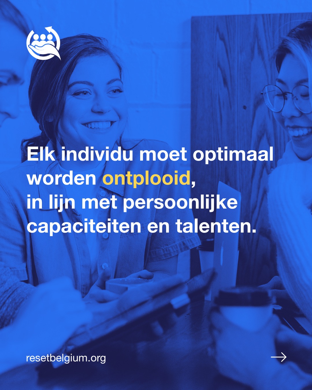 🇧🇪 𝐄𝐞𝐧 𝐬𝐭𝐞𝐫𝐤 𝐁𝐞𝐥𝐠𝐢𝐞̈ 𝐛𝐞𝐠𝐢𝐧𝐭 𝐛𝐢𝐣 𝐬𝐭𝐞𝐫𝐤𝐞 𝐛𝐮𝐫𝐠𝐞𝐫𝐬.
🇧🇪 𝐔𝐧𝐞 𝐁𝐞𝐥𝐠𝐢𝐪𝐮𝐞 𝐟𝐨𝐫𝐭𝐞 𝐜𝐨𝐦𝐦𝐞𝐧𝐜𝐞 𝐚𝐯𝐞𝐜 𝐝𝐞𝐬 𝐜𝐢𝐭𝐨𝐲𝐞𝐧𝐬 𝐟𝐨𝐫𝐭𝐬.
(Traduction française dans la première réponse.)
Elk individu verdient de kans om zich maximaal te ontplooien – in onderwijs, werk, cultuur en sport. Want een burger die groeit, draagt bij aan een efficiënter, welvarender en rechtvaardiger land.
⚫ Een samenleving die inzet op talent. Iedereen krijgt de kans om bij te dragen volgens zijn of haar capaciteiten. We versterken elkaar en creëren samen meer waarde.
🟡 Gelijke kansen en verantwoordelijkheid. Man en vrouw zijn 𝐠𝐞𝐥𝐢𝐣𝐤𝐰𝐚𝐚𝐫𝐝𝐢𝐠. Iedereen die hier is geboren, hier vijf jaar onafgebroken werkt, of kan aantonen zelfredzaam te zijn, verdient de volle erkenning als burger.
🔴 Een land dat werkt. Efficiënt bestuur en duidelijkheid voor iedereen. Perfect tweetalig en verrijkt door beide culturen, zodat we samenwerken in plaats van verdeeldheid te zaaien.
Reset Belgium gelooft in een toekomst waarin iedereen meetelt en bijdraagt. Doe mee. Bouw mee. 💪
—
#ResetBelgium #Hervorming #Politiek #Democratie #Burgerbeweging #België #ToekomstBelgië