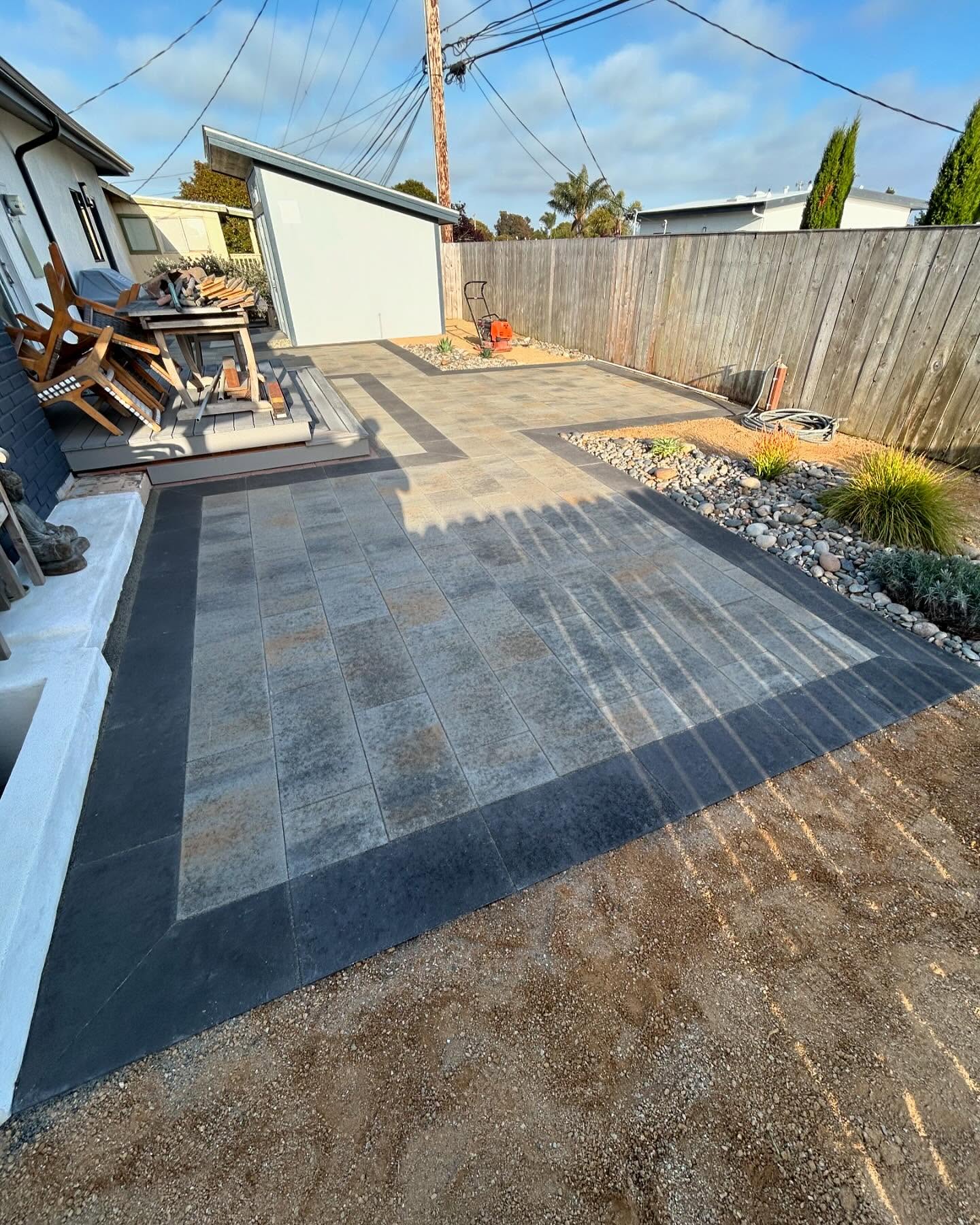 Little paver patio…
.
.
.
.
.
#belgardpavers #art #photooftheday #happy #centralcoast #landscapingdesign