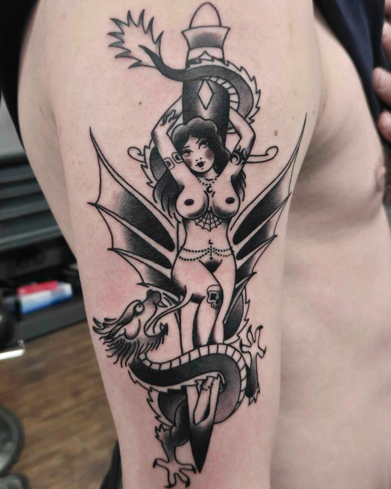 Traditional dark dragon lady by @heathen_tattooer , a redraw from an old Zeke Owen flash design. Dylan can tattoo anything from black and grey realism, bright and bold traditional, heavy black work, ornamental and more..!
#traditional #traditionaltattoo #americana #americanatattoos #flash #flashtattoo #flashtattooart #ladytattoo #daggertattoo #dragontattoo #darkart #darkartist #blackwork #tattoos #seattletattooartist #seattle #everett #snohomish #bellingham #skagitvalley #whatcomcounty #lynnwood #millcreek #pnw #washington #cascades #cascadiaexplored