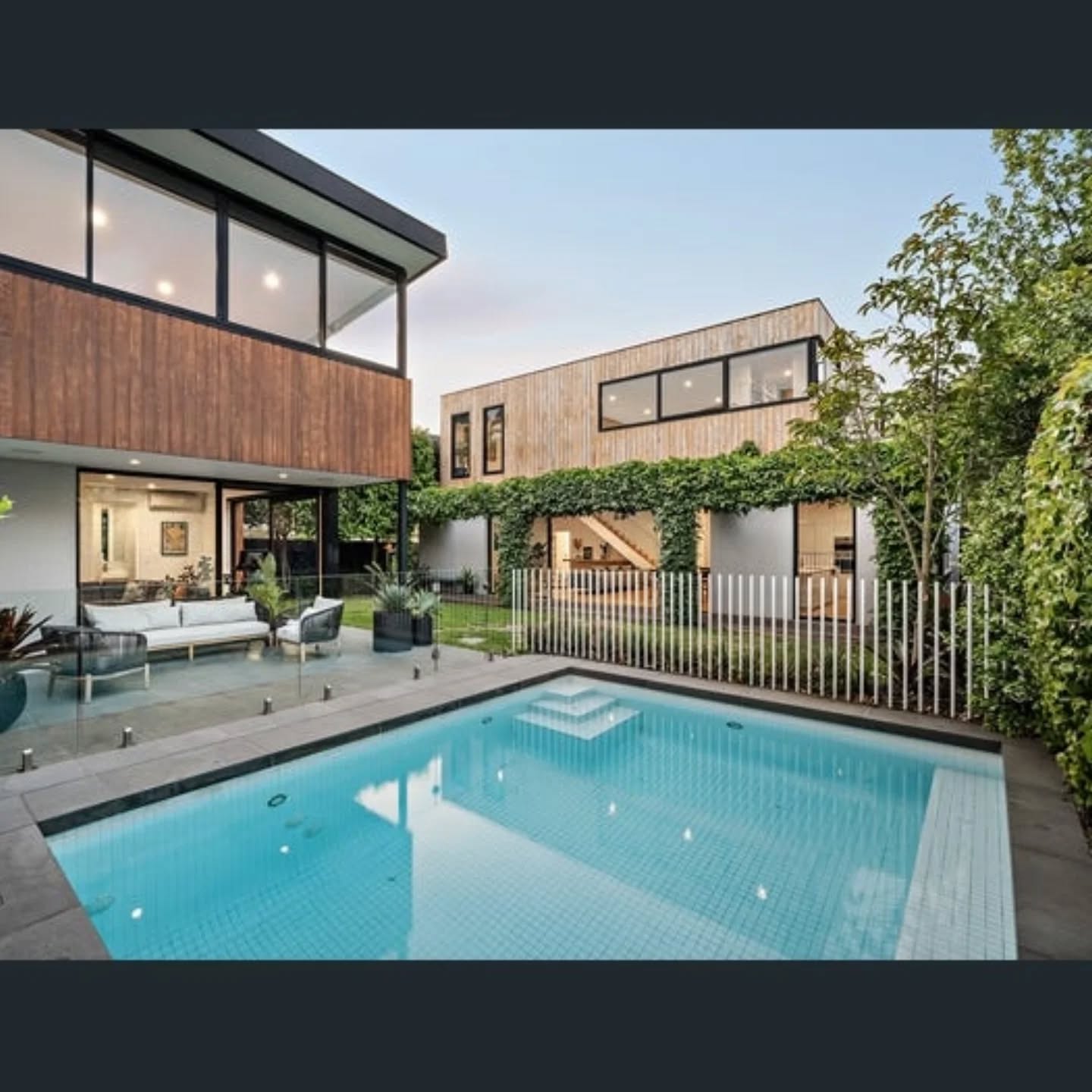 One of our past Elwood projects recently sold and still looking faultless after all the years πββοΈπ§π
#poolbuilder
#swimmingpool
#swimming
#elwood
#bayside
#baysidemelbourne
#baysidepools
#landscapedesign
#landscape