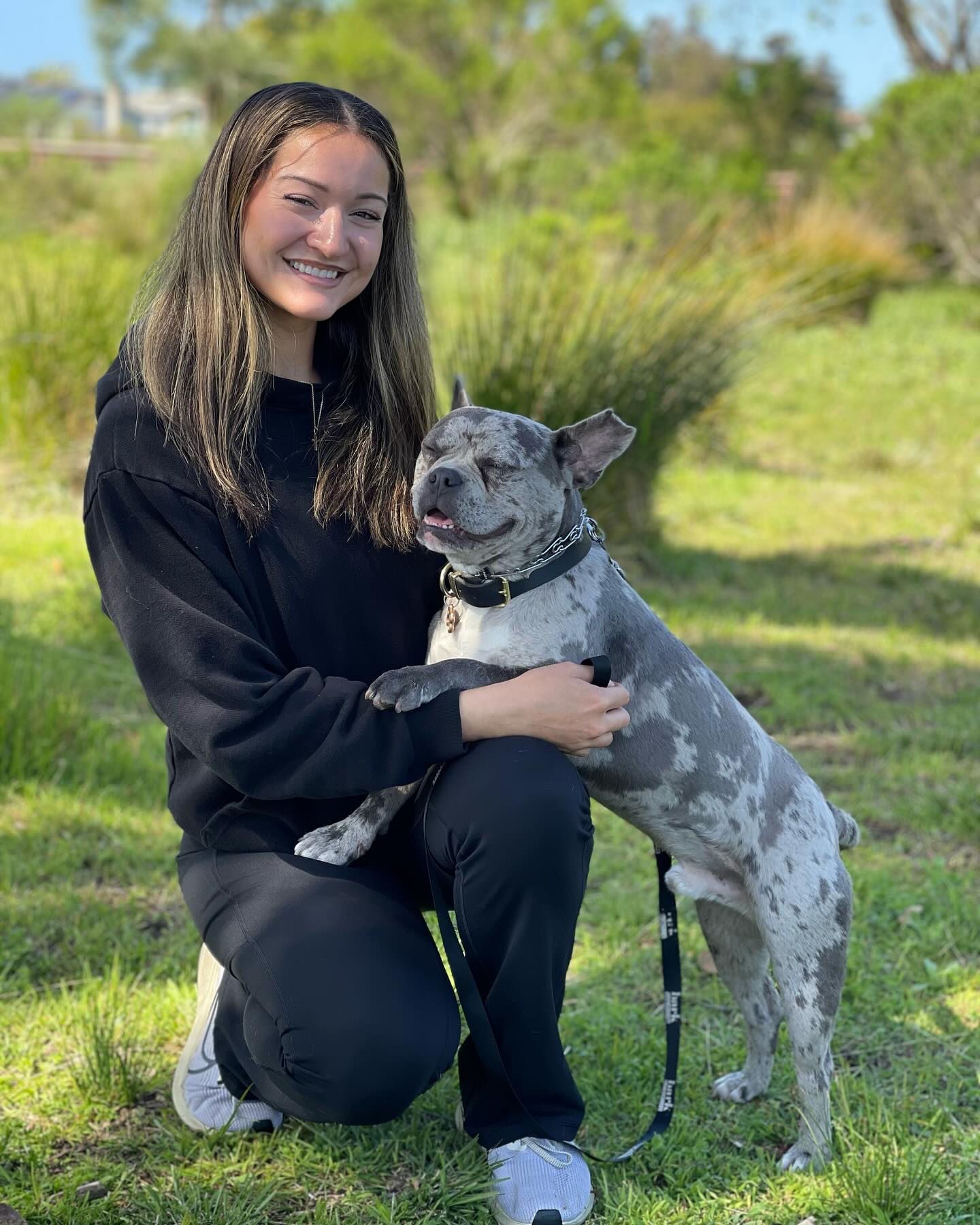 Meet Angie, one of our amazing new trainers! Her calm energy and big heart for dogs (and their humans) fits right in with the Bark Collective family. Safe to say, the pups are already obsessed.
#DogTrainer #DogTraining #PositiveReinforcement #ObedienceTraining #PuppyTraining #DogBehavior #DogObedience #DogTrainerLife #DogTrainingTips #CanineTraining #TrainingDogs #DogTrainingExpert #DogLover #PuppyObedience #DogTrainingAcademy #DogBehaviorist #TrainingWithLove #DogTrainingCommunity #BalancedTraining #DogTrainingForLife #TrainerTips #DogTrainingClasses #InHomeDogTraining #DogTrainingSessions #HappyDogs #DogTrainingProgram #CanineCoach #PuppyLove #BehaviorModification #DogTrainerTips