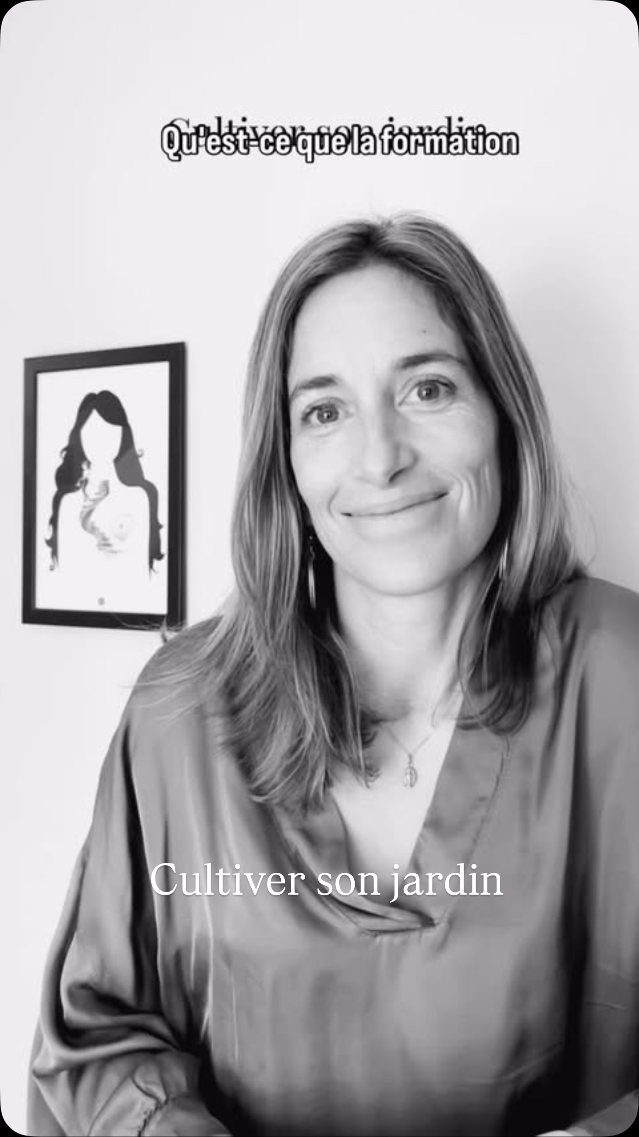 « Qu’est-ce que la Formation Humaine Intégrale t’a apporté cette année? » telle est la question que se sont posés l’équipe des Ateliers Muntu et des invités ayant participé à nos ateliers pour clôturer sa première année d’existence en beauté.
Marie-Françoise Clerc, fondatrice des Ateliers Muntu, ouvre le bal et nous rappelle l’importance de cultiver son propre jardin pour inspirer nos voisins à arroser les leurs.
Et si on s’offrait une nouvelle bêche pour 2025?
www.Muntu.ch