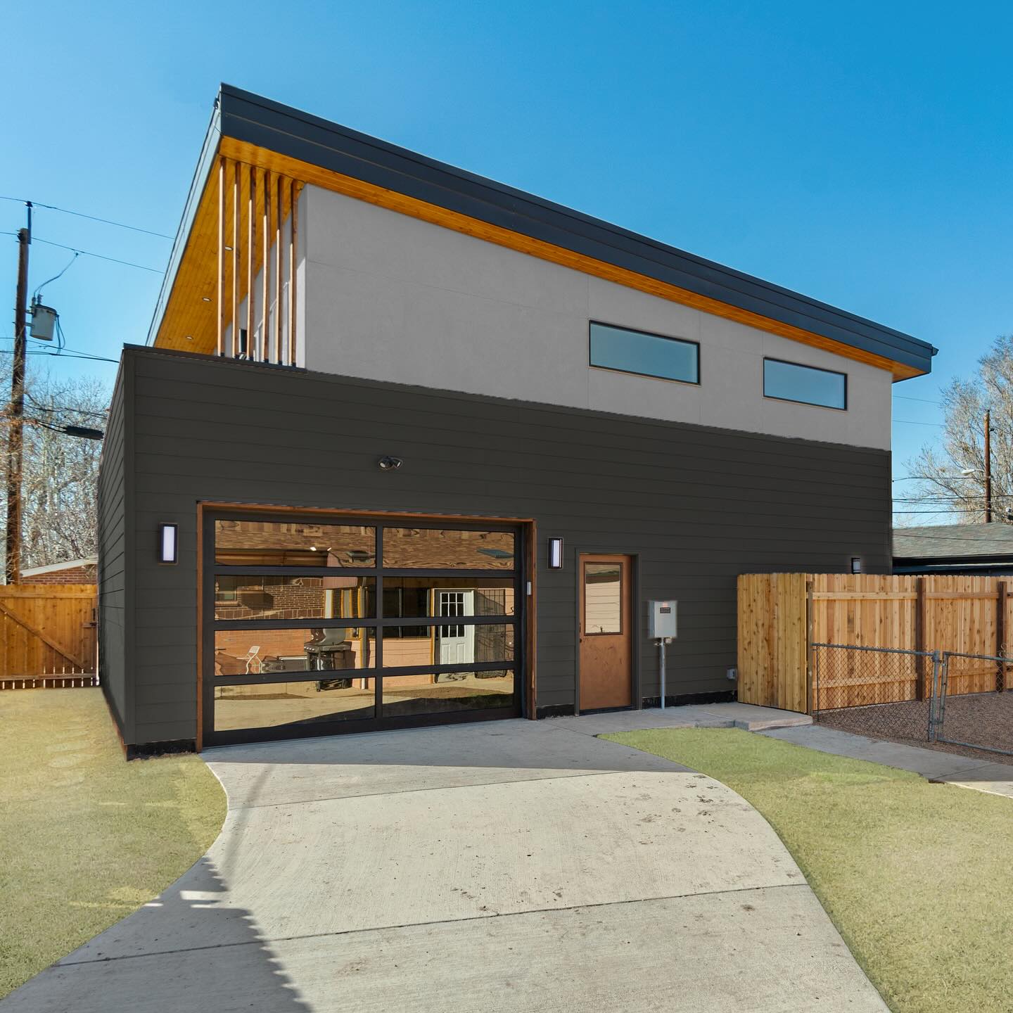 Our Quitman St. Tandem House recently obtained their certificate of occupancy! Here are some of the final pics. Carpentry Creations built this project and did a fantastic job! If you would like a tandem house on your property visit www.krickdb.com
#adu #motherinlawsuite #casita #carriagehouse #alleyhouse #accessorydwellingunit #realestateinvesting #passiveincome #biggerpockets