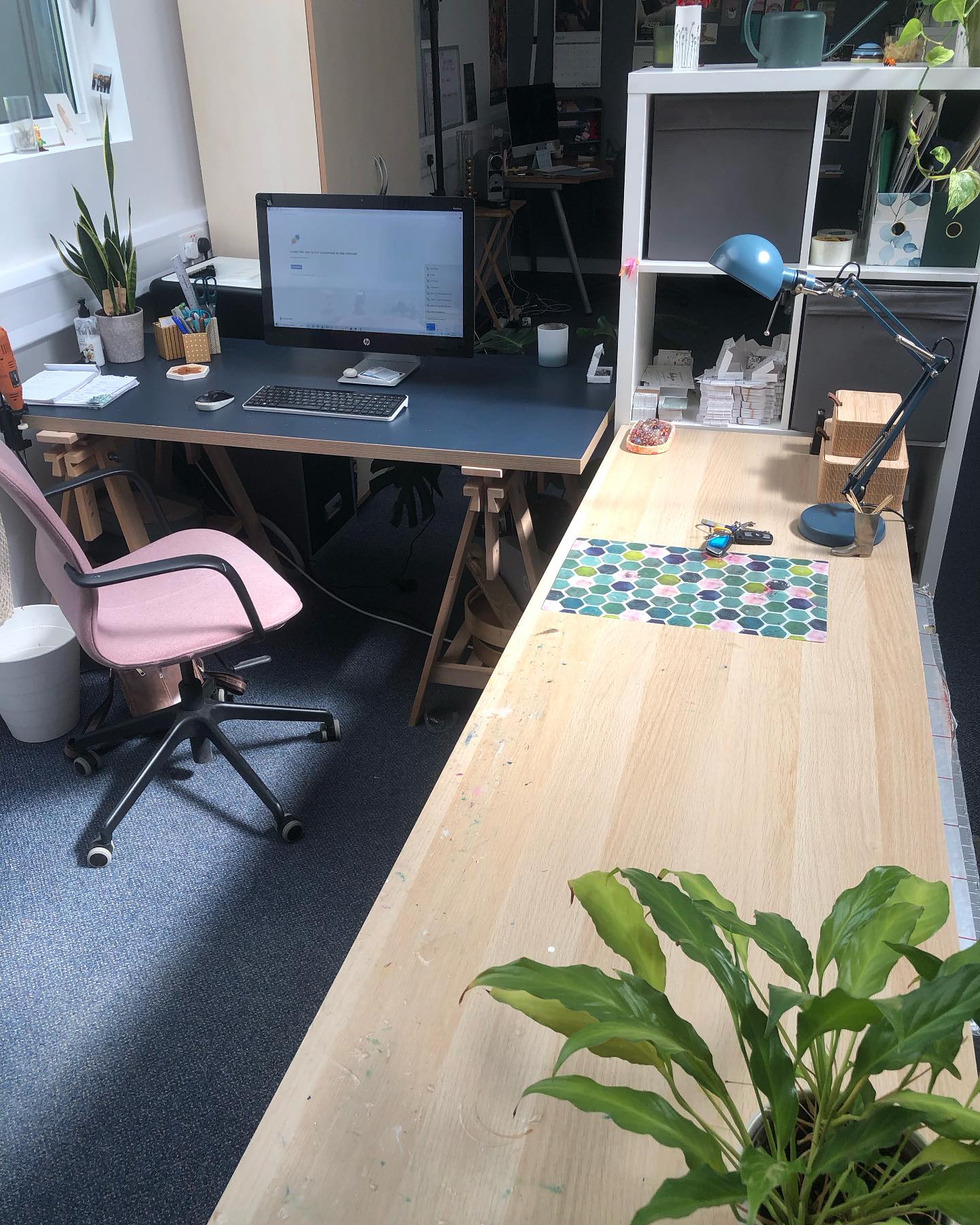 Extremely rare footage of my studio space actually tidy!! Felt the need to document it…it won’t last long!
#creativelife #inmystudio #jewellerymaker #makerspace #etsyseller #etsyuk