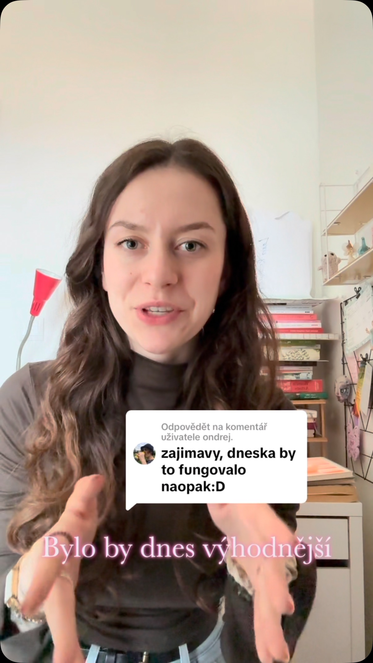 “Dnes by to fungovalo naopak” 😬
Ačkoliv jsme se od 19.století a seškrábávání podpisů ženských umělkyň už někam posunuli, opravdu jsme až v druhém extrému? Seškrabáváme podpisy autorů, jelikož je jakožto umělkyně prodáme za více? 🫢
Vše se dozvíte v novém videu ⬆️👂
Chcete se dozvědět více o ženách napříč dějinami umění, genderové nerovnosti i současném umění? 🌝
➡️😼 Poslechněte si podcast Ženy v umění