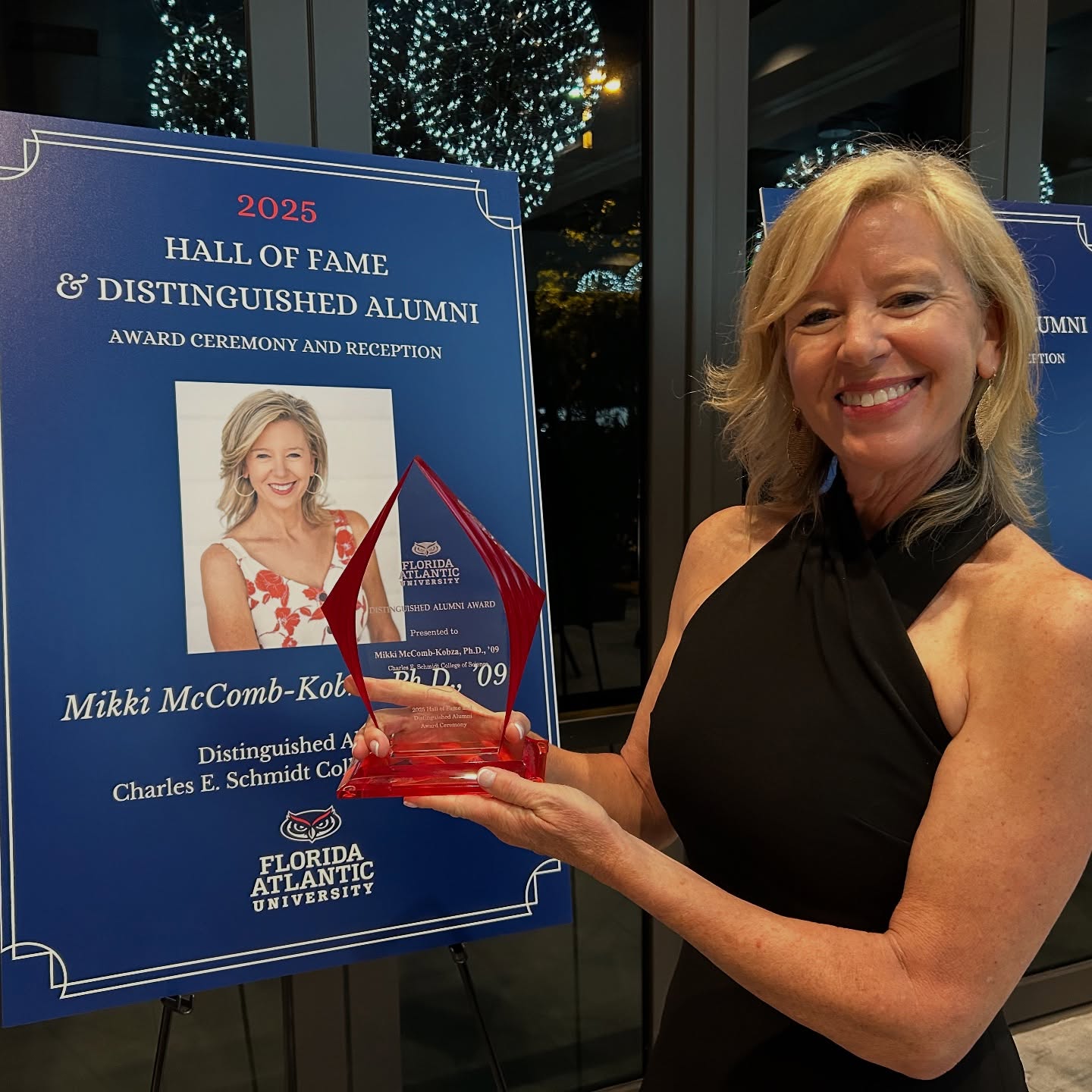 So #proud of @floridaatlantic #alumna @mikkshark for being awarded the distinguished alumnus from @fauscience. A well deserved recognition for an outstanding career in #marine #science and #education. She is an inspiration to other #womeninscience. Well done! #womeninstem #womeninsharkscience @oceanfirstinstitute