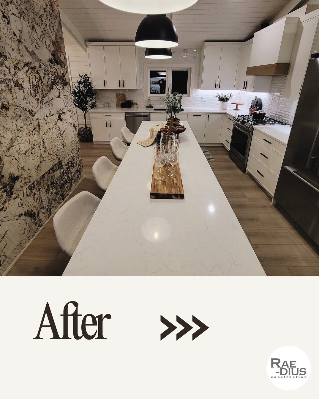 From dark and outdated, to bright and modern! This large new kitchen was cramped and unusable, but now features a large quartz island perfect for entertaining and making meals with the family. The new white cupboards and sleek matching backsplash open up the space to invite you right in.
Swipe to see the reno progress! ➡️
——————
#muskokalife #muskokaliving #cottagelife #muskokarenos #luxurydesign #luxurymuskokarealestate #buildersofig #building #construction #renovation #hgtv #homenetwork #luxuryinteriors #luxurylifestyle #highenddesign #quartz #quartzcountertops #beforeandafter #kitchenreno