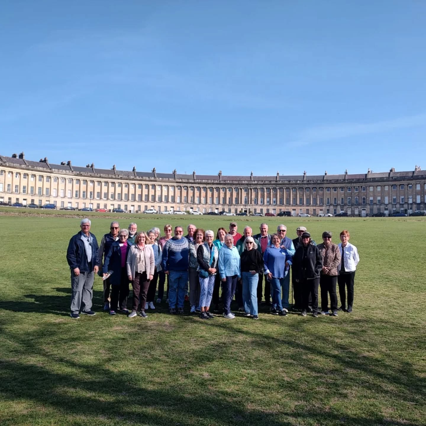 What a wonderful start to the touring season in the UK! Bright sunshine and fabulous travellers from @ourstatemag at The Royal Crescent in Bath
.
.
.
#bath #janeaustin #romancity #grouptravel #visitengland #visitbritain #britainisgreat #globaldreamtravel