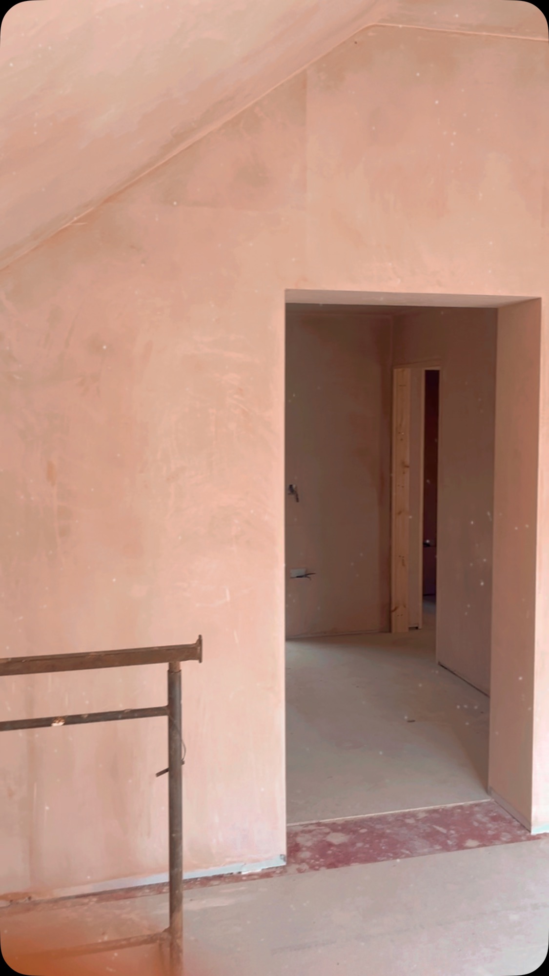 Little walk through of the upstairs on house build plastering nearly complete ready for tiling and second fix wood work to begin next week #alderson #building #plaster #plastering #tiling #woodwork #capentrywork