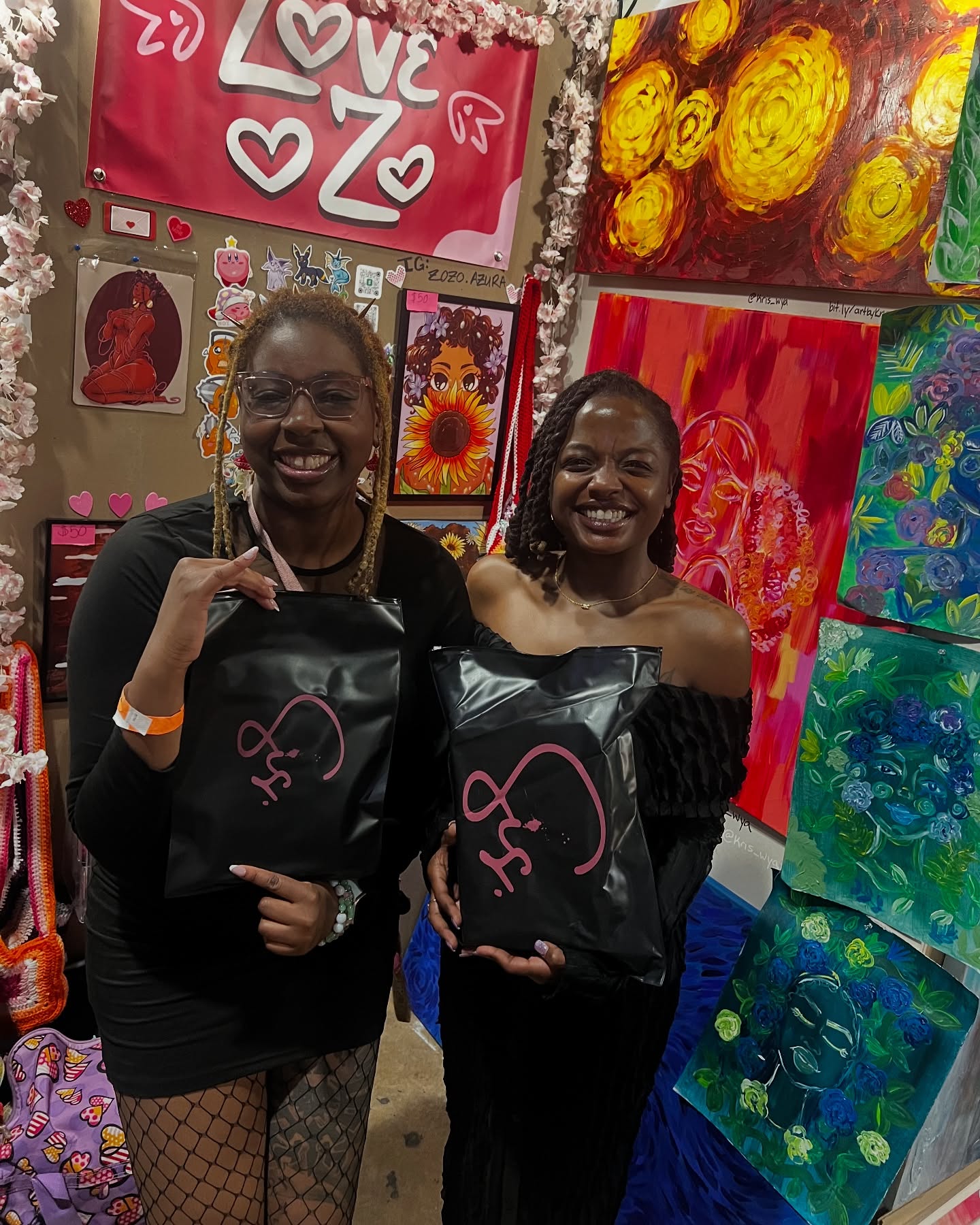 Yesterday we attended the @pancakesandbooze in dc at @hookhall_dc 🎨 it was amazing seeing so many different artists come together to display their art!! Here’s a few artist we met , check them out #artistcreate #pancakeandbooze #artsupplies #art #create #dmvartist #dmvartists #dmvart #dmvarts