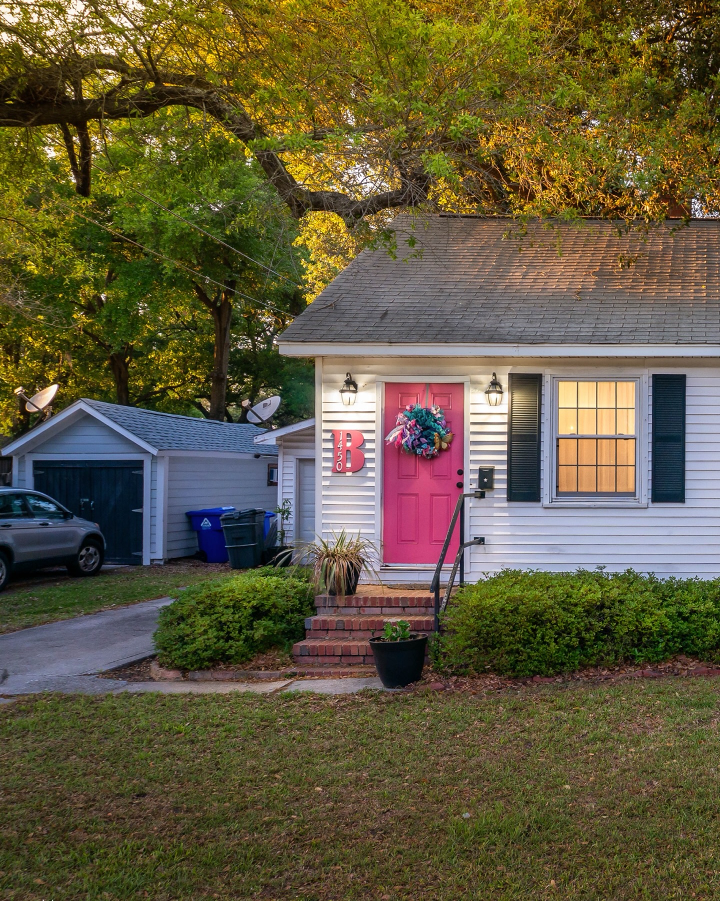 ⨠Just Listed in Park Circle āØ
Opportunity knocks in Palmetto Gardens! A minute from Park Circle, this 2-bedroom, 1-bathroom home offers a head start on a thoughtful renovation and plenty of room to add your own touch. With 793 square feet of living spaceāplus a spacious unfinished attic that could be finished as a loftāthereās potential room to grow.
This home presents a rare chance for buyers or investors to complete a renovation with many updates already underway. The kitchen has been nearly fully remodeled with new cabinets, flooring, appliances, and lighting. Additional upgrades include new ductwork, updated wiring, fresh sheetrock in several areas, recessed lighting, and more (full list available).
Out back, youāll find a detached one-car garage with an attached laundry/utility room, a large deck, and a generous backyard shaded by a beautiful grand oak tree.
This home has already been pre-inspected and is being sold as-isāinspection report provided for transparency. Thereās no HOA, and the location puts you close to everything North Charleston has to offer.
Whether youāre planning to restore it as a personal home or investment property, this one gives you a solid foundation to work from.
Located just minutes from downtown Charleston and the airport, Park Circle is one of the most vibrant and walkable neighborhoods in the area. Itās known for its mix of renovated bungalows, locally loved restaurants, craft breweries, and small businesses. At the heart of it all is a large circular park (yes, an actual circle), where youāll find community events, markets, and plenty of space to relax or play.
Want to see it in person? Schedule your showing today.
DM or comment for more details. Or check our link-in-bio