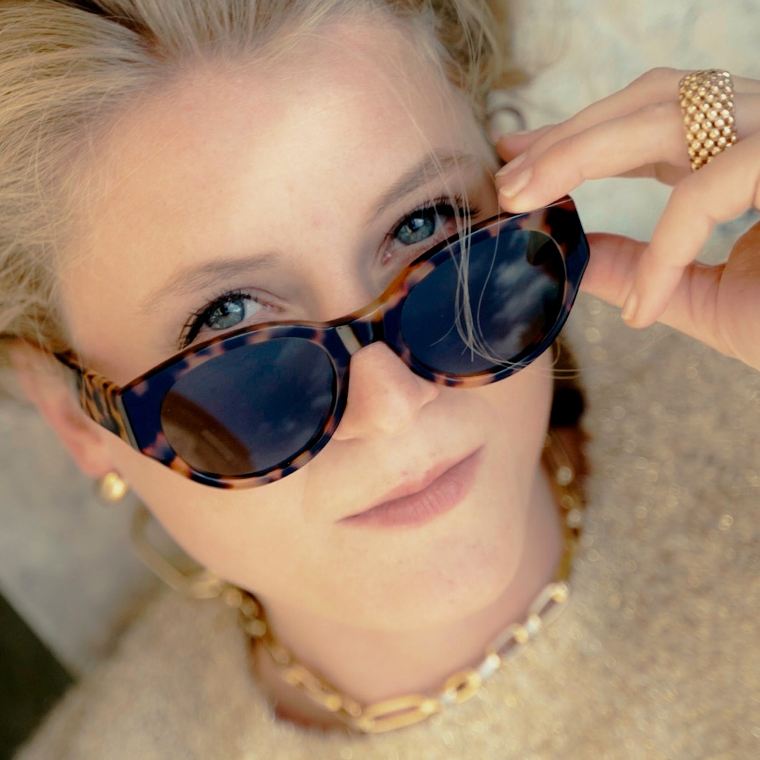 Still shots from our video for @juweliercarlthomass — a Munich-based jewelry shop established in 1848.
The full video drops soon 🎥 Follow them for more!
Each piece tells a story, captured in these still moments of brilliance. 💍
Which shot is your favorite? 💎
#fashionjewelry #jewellery #jewerlyshop #luxurydesign #munich #juwelier