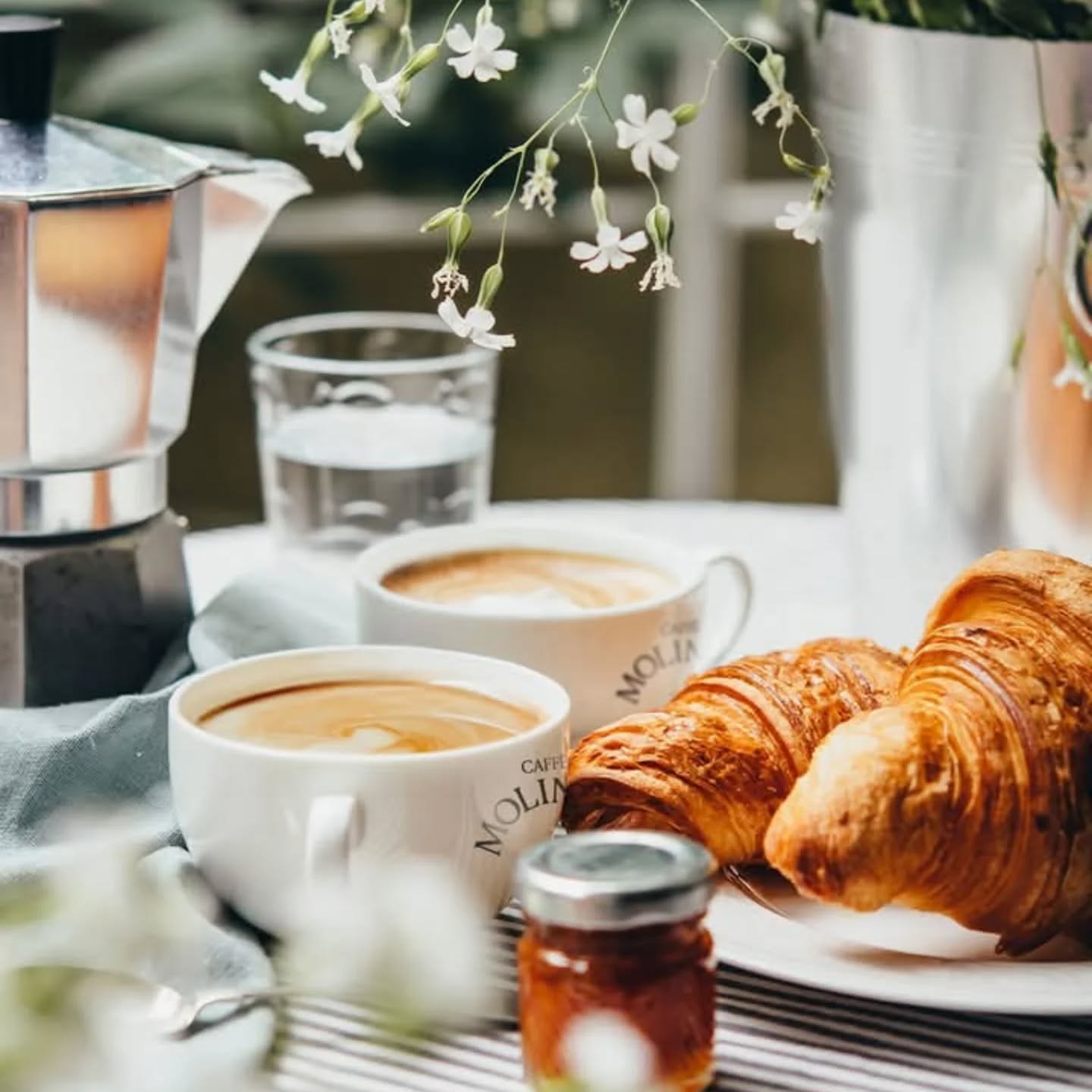 Egy jó kezdet és egy jó befejezés Molinari kávéval . ☕️