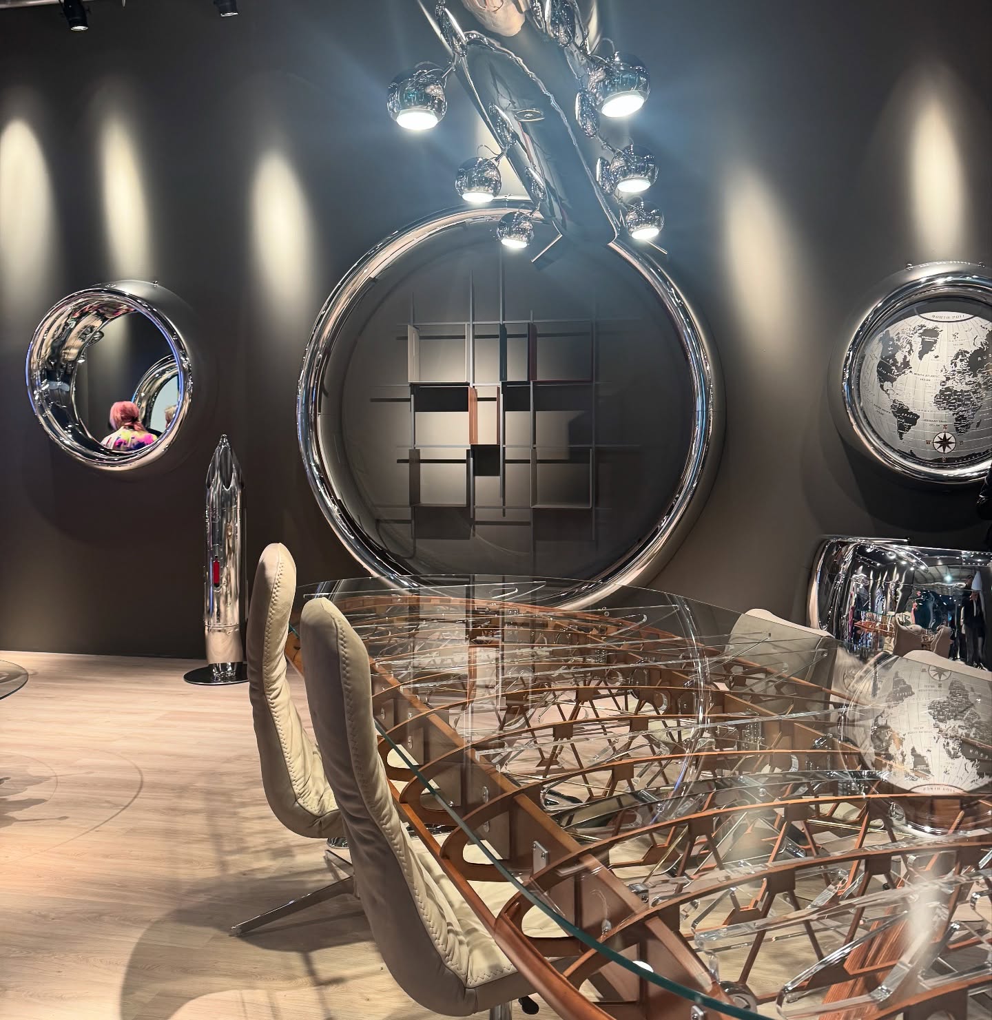 An extraordinary piece wich I discovered at Salone del Mobile.
This breathtaking table, crafted from authentic aircraft components and encased in glass, is a true celebration of engineering and elegance. A seamless blend of aviation history and contemporary design – a masterpiece.
#design #furniture #salonedelmobile #passiocasa #interiordesign #masterpiece #engineering