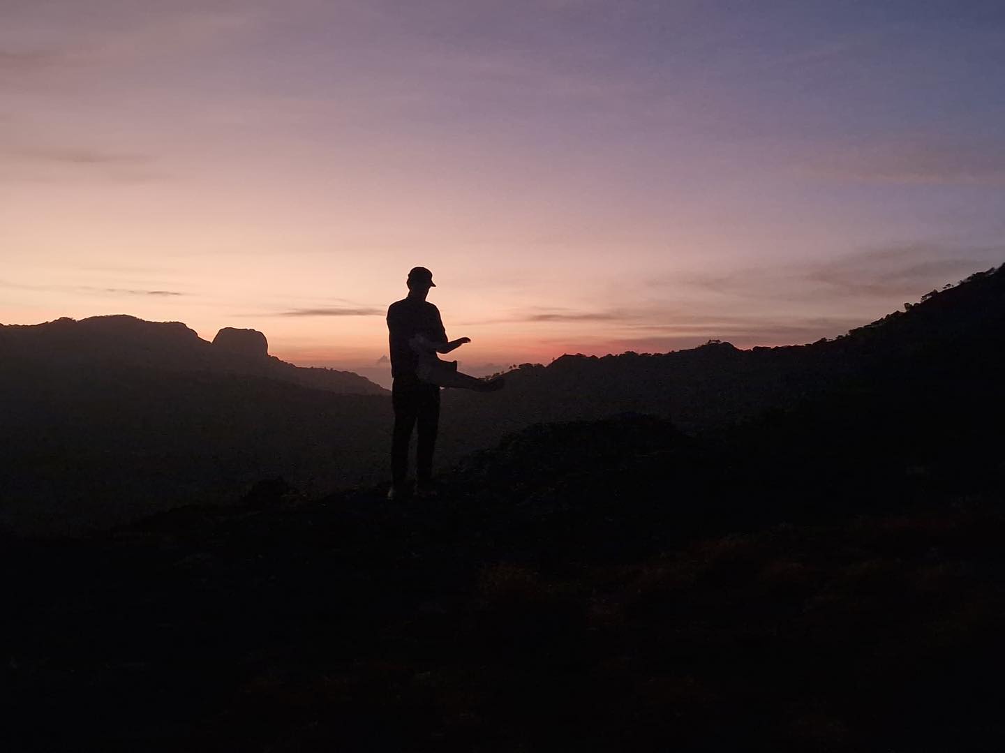 Chasing horizons on Mount Kadam β where the climb tests you and the views heal you. π₯ΎποΈ
πΈ @juma_sipi_falls
#exploreuganda #discoverkaramoja #explorekaramoja #mountkadam #hike