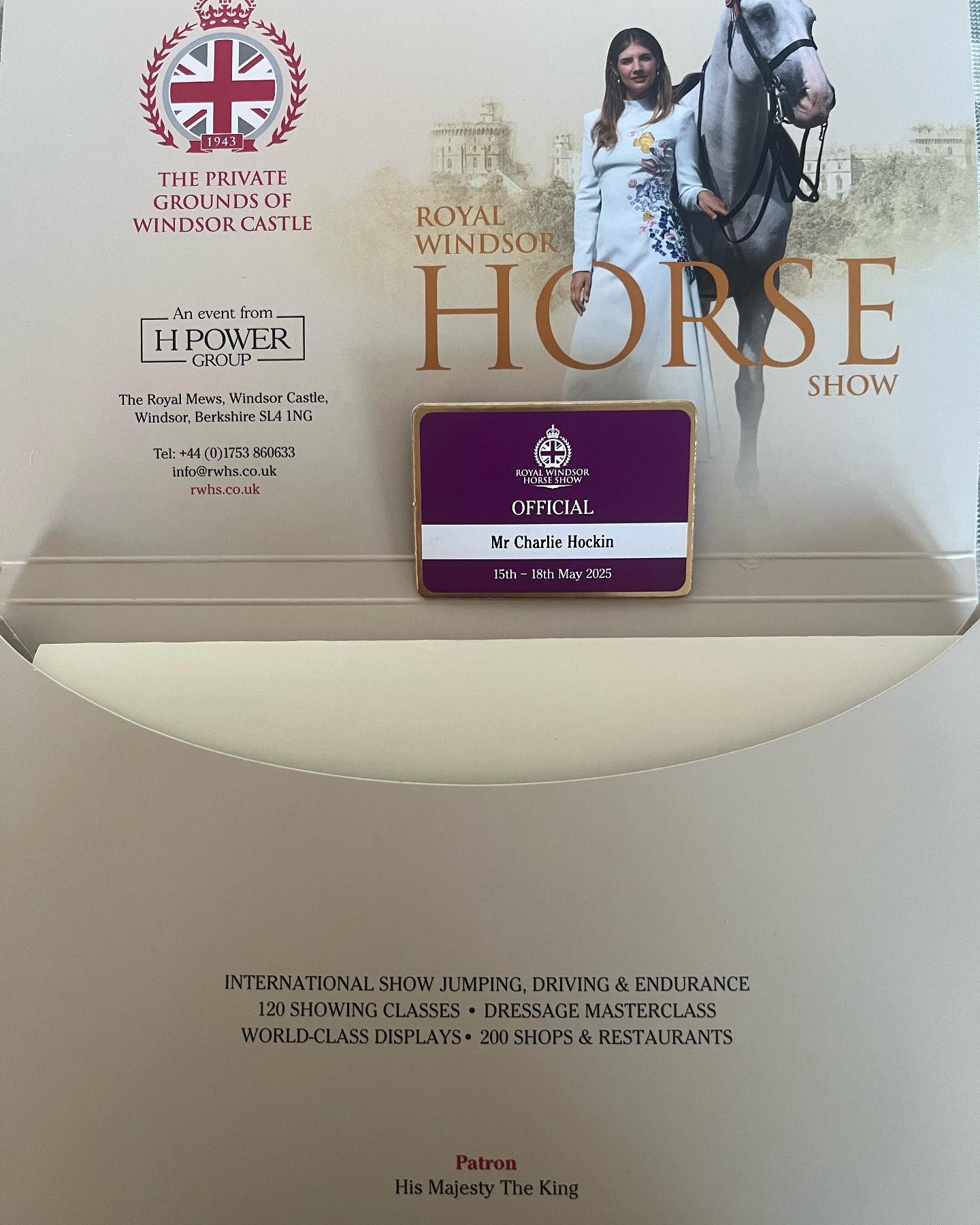 It Is Official…
What an absolute honour to have been invited to commentate at the iconic @royalwindsorhorseshow
A huge thank you to Nick Brooks-Ward and Steven Wilde for the opportunity.
It is a privilege to be part of such a world-class event in the most stunning setting.
#RoyalWindsorHorseShow #CommentatorLife #EquestrianSport #Grateful #CharlieHockin #equestrianlife #equestrianmarketing #commentator #prlife #voice #wquestrianvoice #rwhs