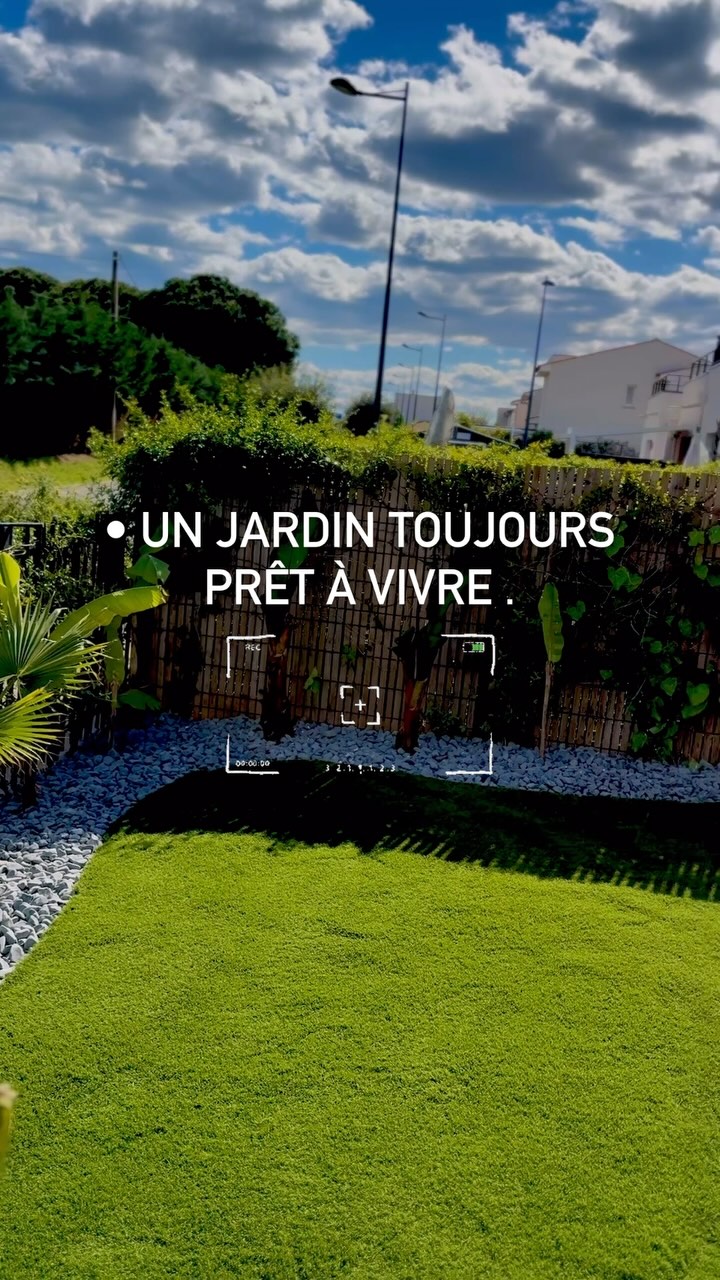 Nouvelle vie pour ce jardin !
✅ Remise à niveau du terrain
〰️ Pose de bordures aux courbes élégantes
⛅ Minéraux décoratifs pour une touche naturelle
🌿 Gazon synthétique doux et toujours parfait
Un aménagement sur-mesure, pensé pour durer et sublimer chaque espace extérieur.
Résultat : un jardin propre, fluide, sans entretien… prêt à profiter toute l’année !
#AménagementExtérieur #GazonSynthétique #Paysagiste #JardinDesign #ExtérieurDeRêve #TravauxJardin #BorduresCourbes #Terrassement #JardinDurable #EntretienFacile