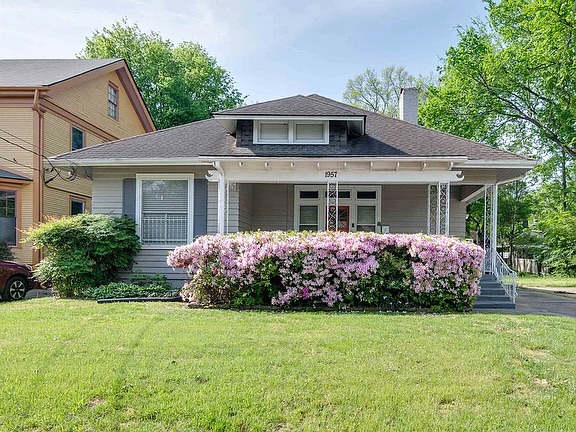 ๐Staging Central Gardens, historic homes, ooh la la