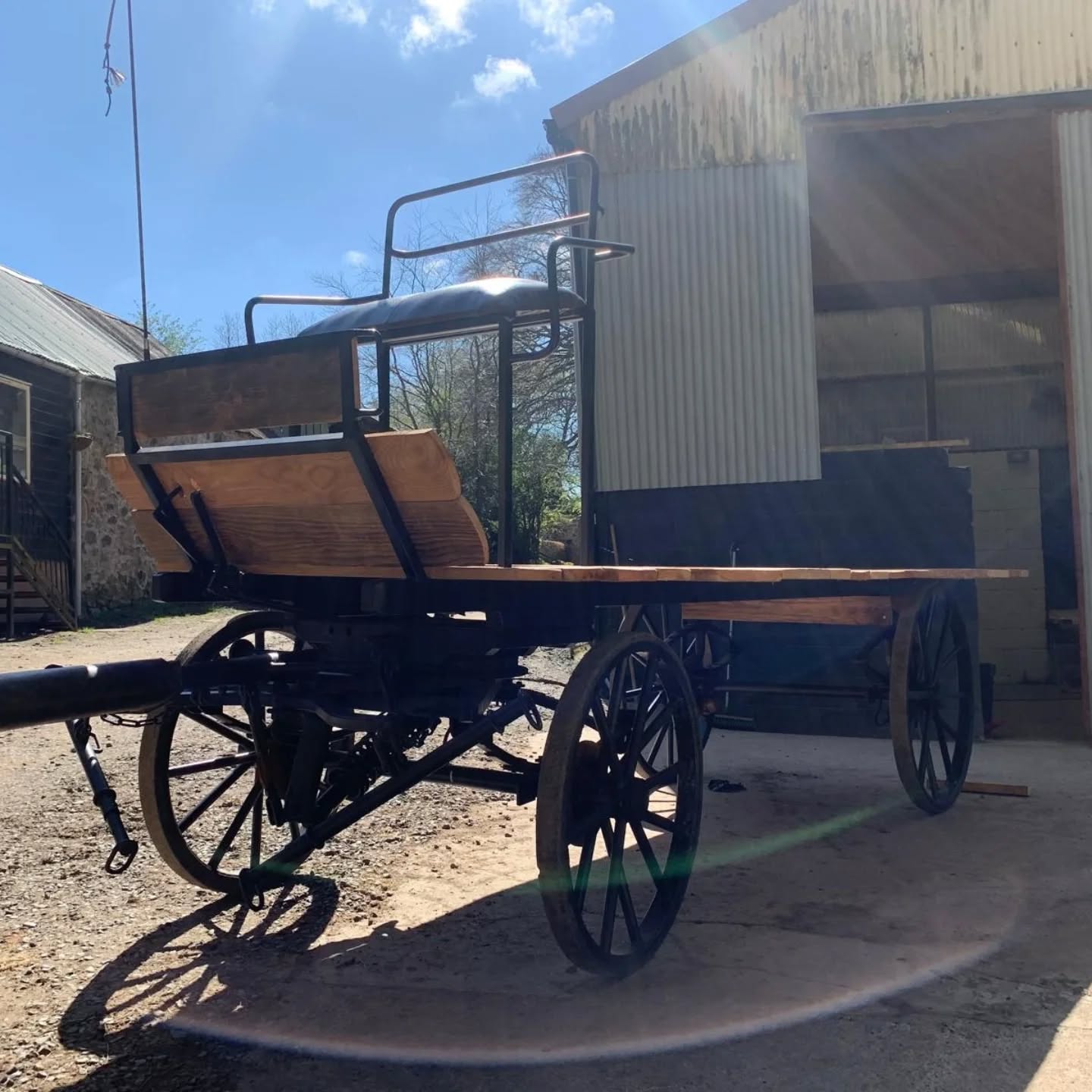 Carriage looking smart! Fresh out of the workshop after a renovate and repaint. ✨
#filmhorsesscotland #filmscotland #carriage