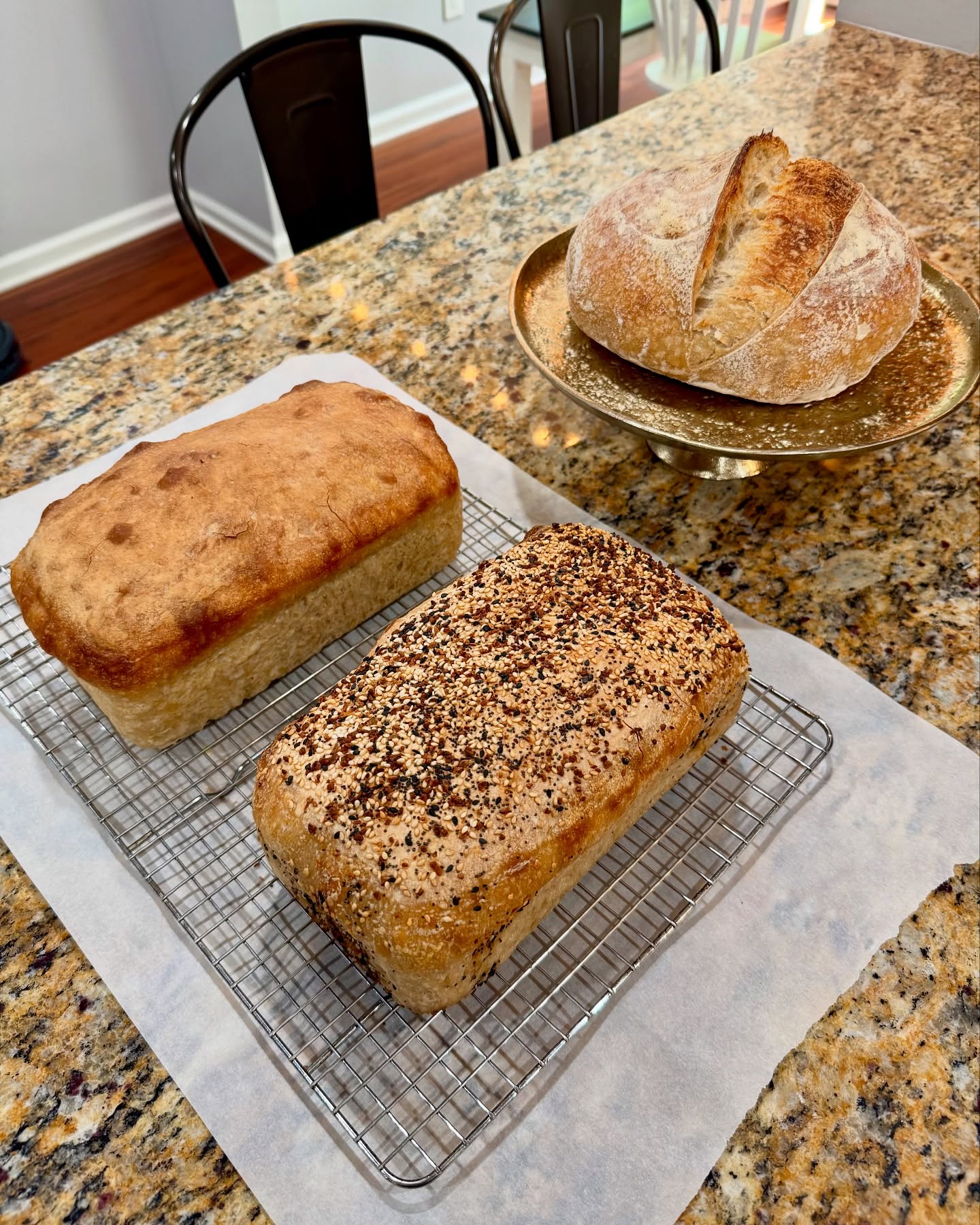 Three loaves, one happy baker.
1 sourdough boule
2 sandwich loaves (1 plain + 1 everything bagel seasoned)
#Letshearitforthebread #SourdoughLove #FreshBreadDaily #HomeBaker #BakedWithLove #SourdoughLoaf #ArtisanBread #EverythingBread #CrustGoals #BreadIsLife #LoafLife #BakingJoy #BrianLangstromMethod #BakedEdges #GoldenCrust #breadbakingcommunity