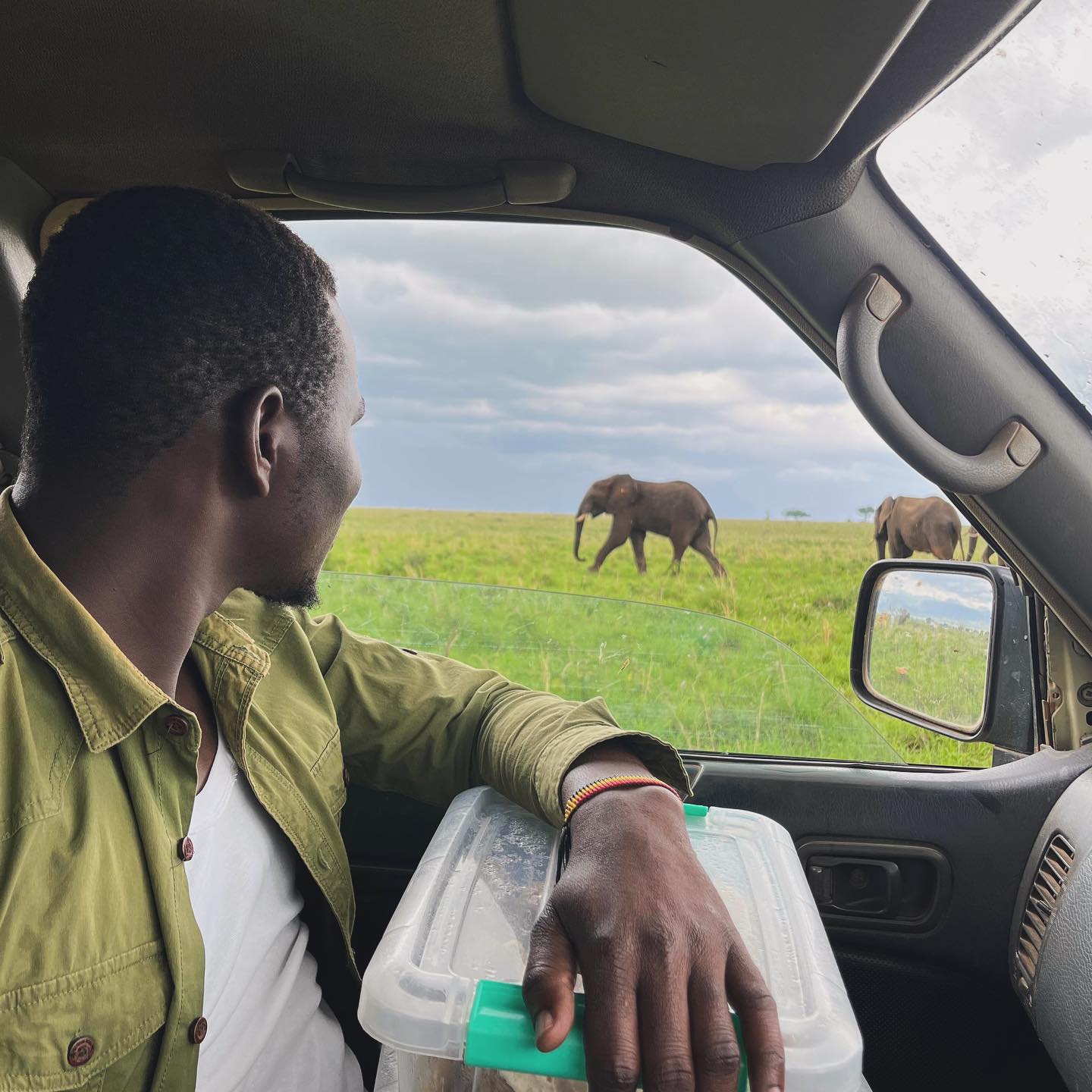 Meeting an elephant in the wild is more than just a sighting β itβs a powerful experience that leaves a lasting impression. Travel with us and create moments you will always treasure.ππ
πΈ @lokutae
#exploreuganda #discoverkaramoja #explorekaramoja #bigfive #traveluganda #kidepovalleynationalpark