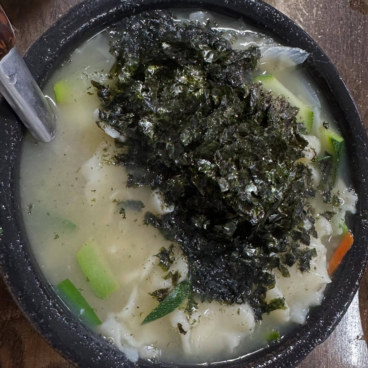 By accident, had legitimately one of my favorite meals in my life - @josefudes and I don’t generally wait in line for food, but when we happened to walk by Samcheongdong Sujebi and read “hand-cut noodles in anchovy broth since 1982,” we couldn’t pass it by. This stunning, family-packed dining room was warm and jovial, and the food (and Korean rice wine) made our day. Also, best #mungbeancake I’ve ever had. Fuck, I love Korea. #scoffbanter