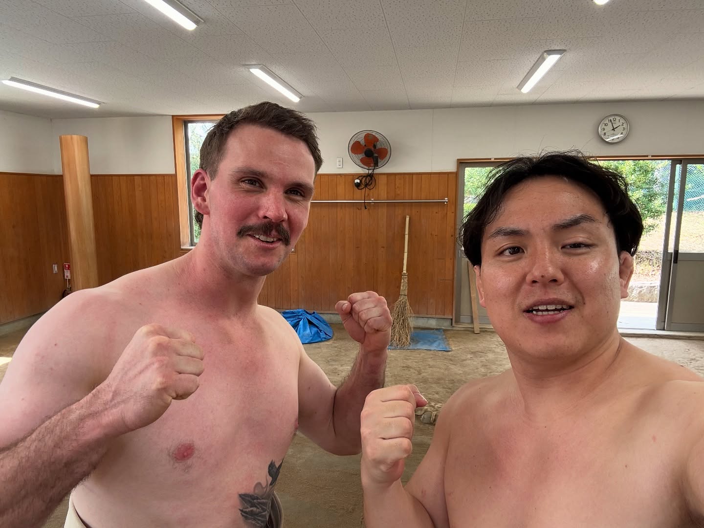 From Australia 🇦🇺
@matt_jayy
#sumo #sumowrestlingmatch #sumowrestling #sumodeadlift #sumosquats #sumoexperience #japan #japantrip #japantravel #visitjapan #visitjapanjp #japaneseculture #sumotraining #sumowrestler #sumofighter #sumotraining #sumoworkout #sumosushi #grandsumo #thingstodotokyo #japanitinerary #shiko #suriashi #teppo #tokyo #сумо #sumô #rikishi #sumolife