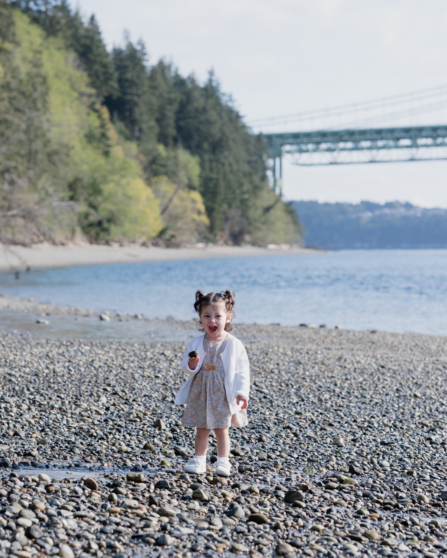 A full Sun, cutie pie family photoshoot! I am so thankful this family chooses me over and over again 🤍
The flowers are in full bloom and it’s beautiful in the PNW! Click the link in my bio to book your family or senior sessions today 🌸🌷