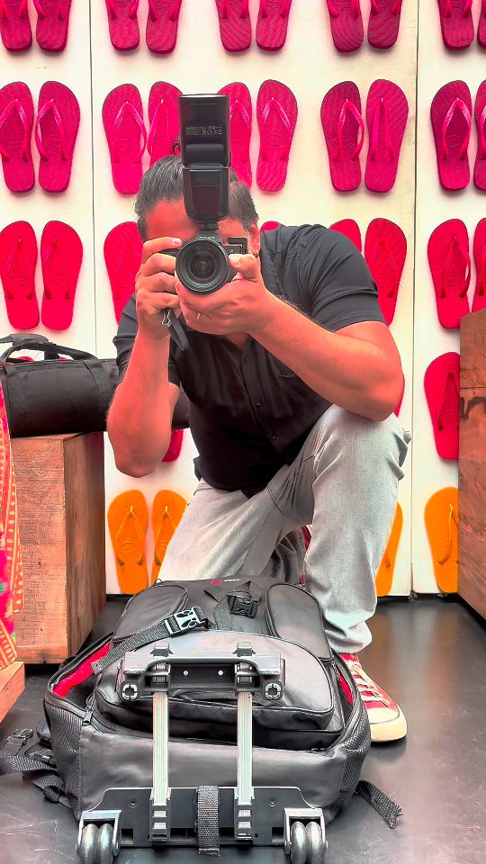 No ato, , @alfafotoefilme nessa ação nas @havaianas com @rozane.galdino e @acupunturaedrenagem. Gravação e edição deste vídeo; @asilvialinhares