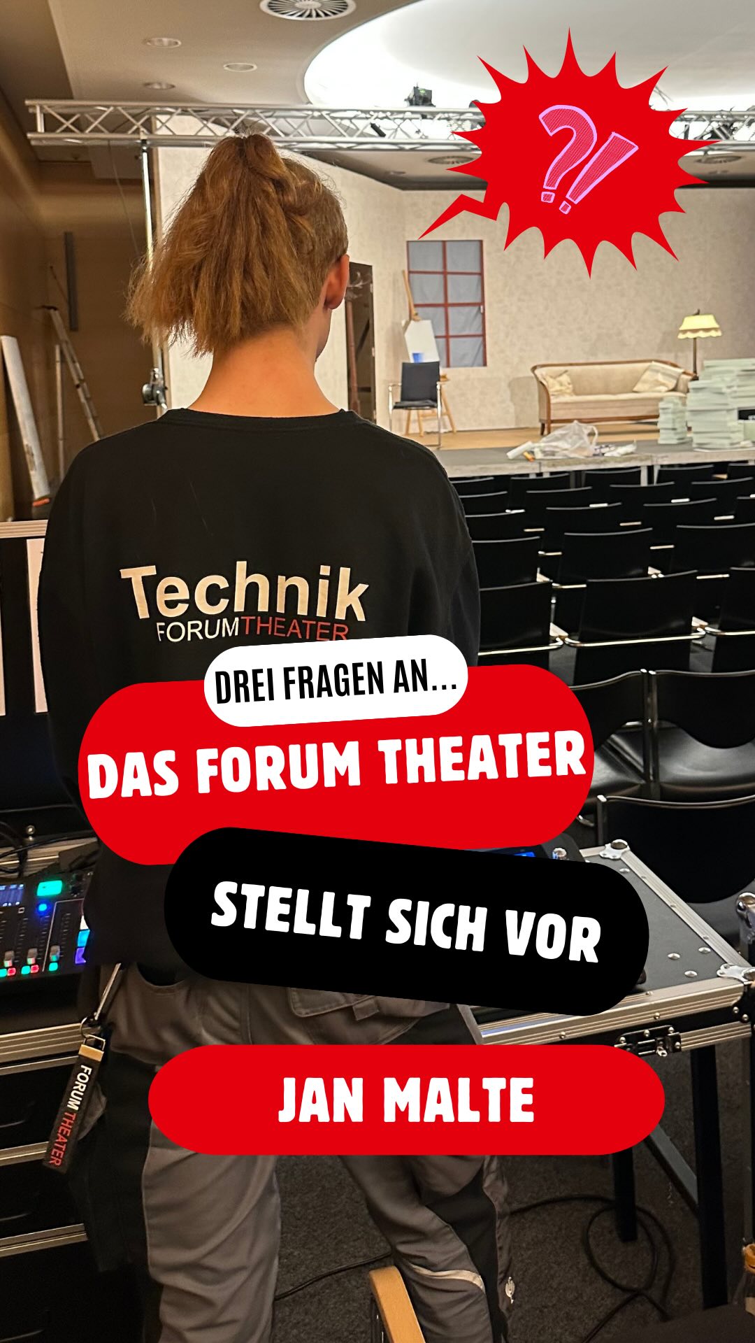 ✨ 3 Fragen… das FORUM THEATER stellt sich vor! 🎭
Diese Woche im Spotlight: Jan Malte – unser Mann für Licht und Ton! 💡📢
Hinter jeder stimmungsvollen Szene, jedem perfekten Soundeffekt und jeder gelungenen Lichtstimmung steckt sein technisches Know-how. In unserer aktuellen Produktion „Kleine Eheverbrechen“ sorgt er dafür, dass auf der Bühne alles ins rechte Licht gerückt wird… im wahrsten Sinne des Wortes.
Jan Malte erzählt uns, was genau seine Aufgaben hinter den Kulissen sind, welcher Moment während der Produktion für ihn am stressigsten ist und wie sein Arbeitsplatz während der Vorstellungen eigentlich aussieht (Spoiler: mit bester Aussicht auf die Bühne!).
📅 Vorstellungstermine:
19. & 20. April 2025
25., 26. & 27. April 2025
📍 Spielstätte: Ratssitzungssaal Pinneberg
🎭 Jetzt Tickets sichern! Online oder bei @buecherwurm_pinneberg 🎟️
Jeden Donnerstag stellen wir euch ein weiteres Mitglied aus dem Cast oder Produktionsteam vor – bleibt dran! 🎬🔥
#forumtheaterpinneberg #3fragen #vereinsleben #kleineeheverbrechen #theater #pinneberg