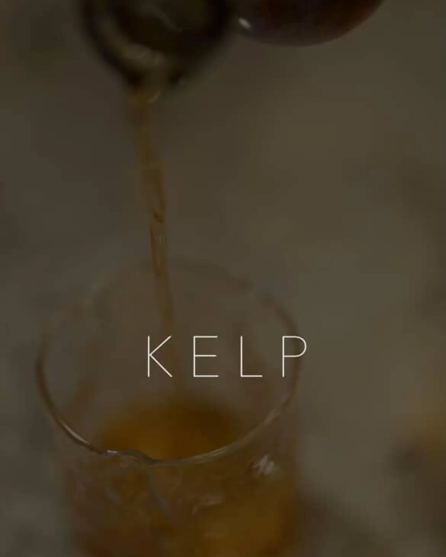 What is more indicative of being hand made on the Monterey Peninsula than melting raw ingredients for glass (sand) in Sand City and trapping the mark of kelp washed up from the depths of our bay?
.
As part of the newly adapted MGW Collective, I want to introduce the members that flood the place with awesome work each day. Stay tuned!
.
Featured today, @georgewilliambellstudio masters both impressive works of art and thoughtfully designed objects, as well as high quality designer goods and products - sometimes even blurring the line between the two. MGW is currently home base, but find his works and shop his brand @inflatedesignstudio by connecting to him, MGW, or currently @vetriglass, @hugomentosf and @sarahmyerscoughgallery
.
.
#glass #design #art #objects #forms #sandcity