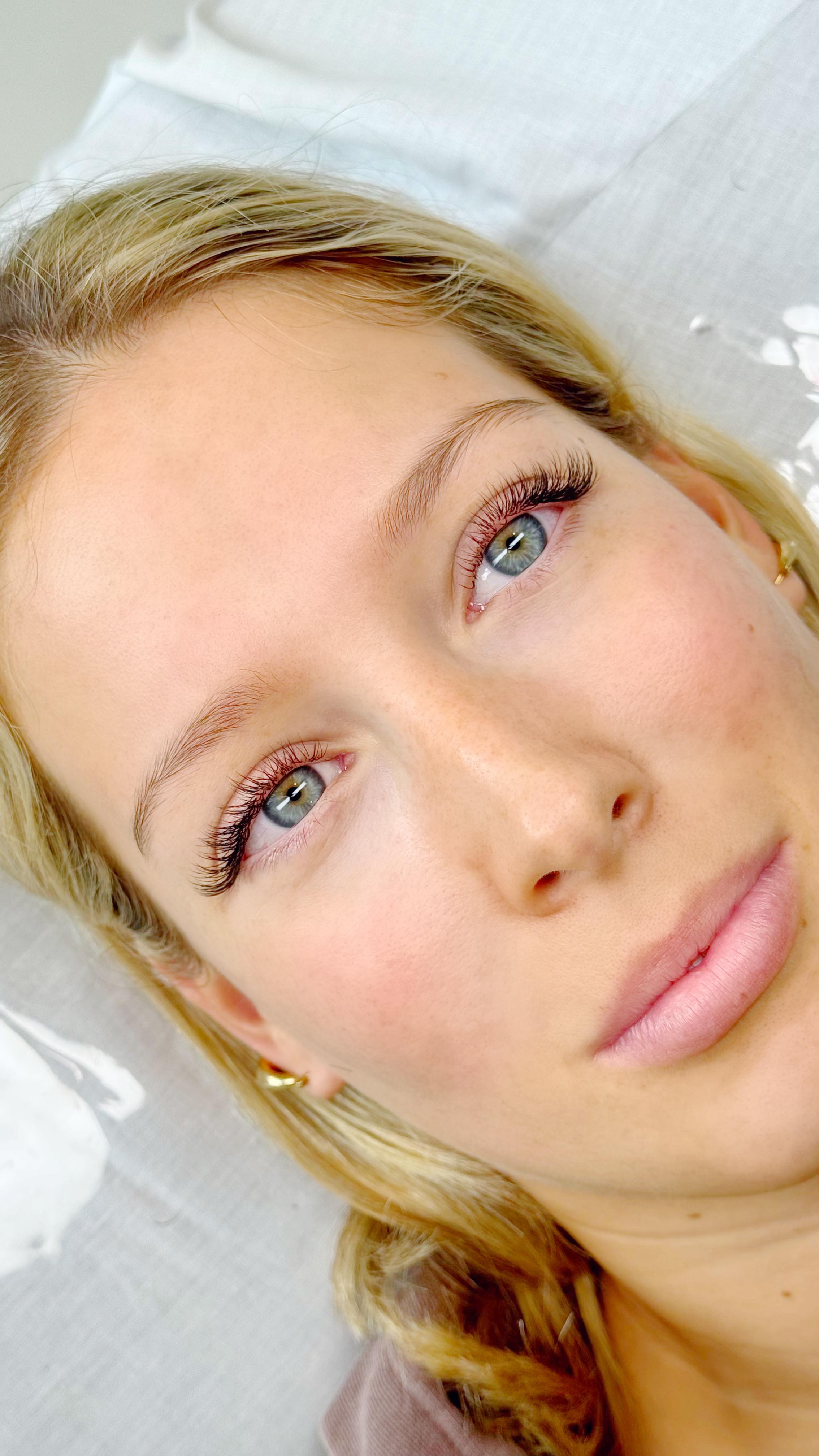 Classic Lash Extensions ✨
Always applied with lash health and sustainability being the main priority. This lash set is so safe our client could continually get these infilled forever with no breaks and still have stunning long healthy lashes. Weighted beautifully to each individual lash, applied with intention, no glue clumps, and no irritation.
Our second priority is always ensuring each lash set we do beautifully compliments the clients eye shape, brow structure, natural lash growth, lifestyle and desired style. Our client wanted a cat eye type style/longer on the outer corners that also lifted and opened her eyes! So in love with this result!
Classic Lashes are definitely a beautiful option to get that perfect clump and smudge free mascara look 😍
Book on our website CapitalLashes.com (link in bio) ✨ We can’t wait to see you in Salon!
Huge thank you to the beautiful Sofia for modelling for us 🥰#capitallashes #capitallashescanberra #canberralashes #lashescanberra #canberralashextensions #eyelashextensionscanberra #canberra