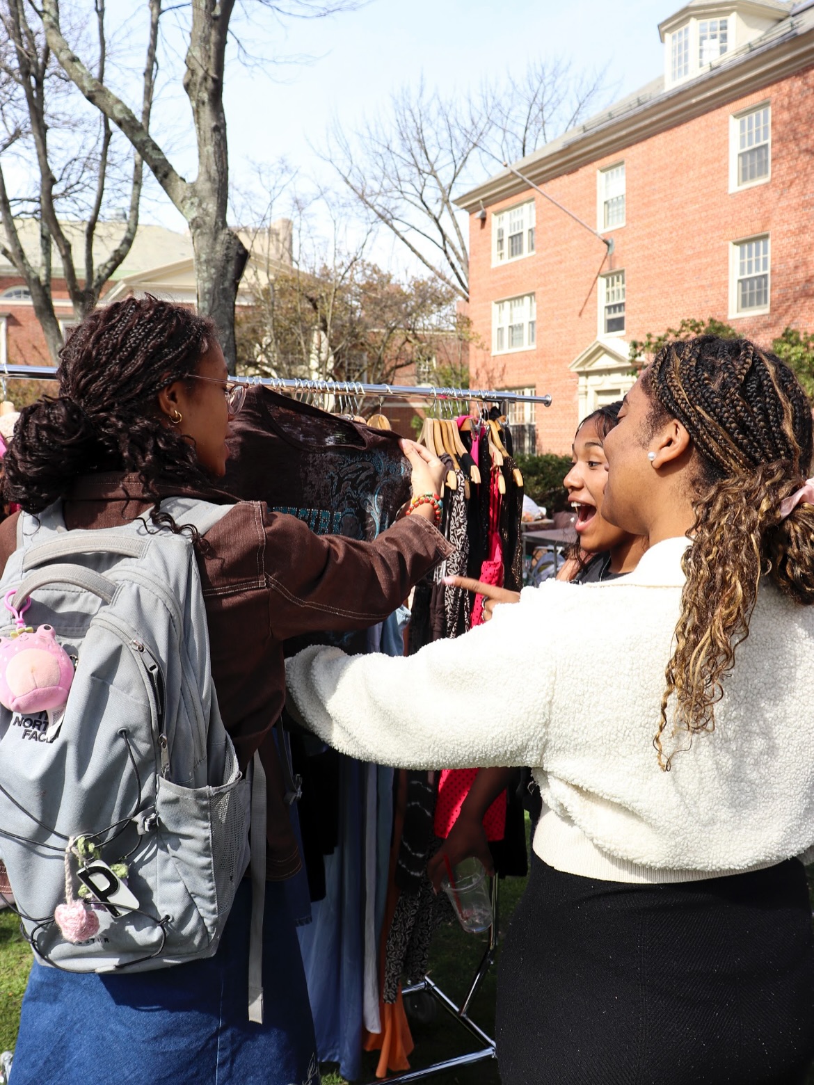 F@B SPRING FAIR!
it was such a pleasure to host our semesterly fair last week - featuring vendors from Brown, RISD and the broader providence community. thank you to everyone who stopped by ⭐️
see yourself or someone you know? tag below 👇
📸 Trinity Williams