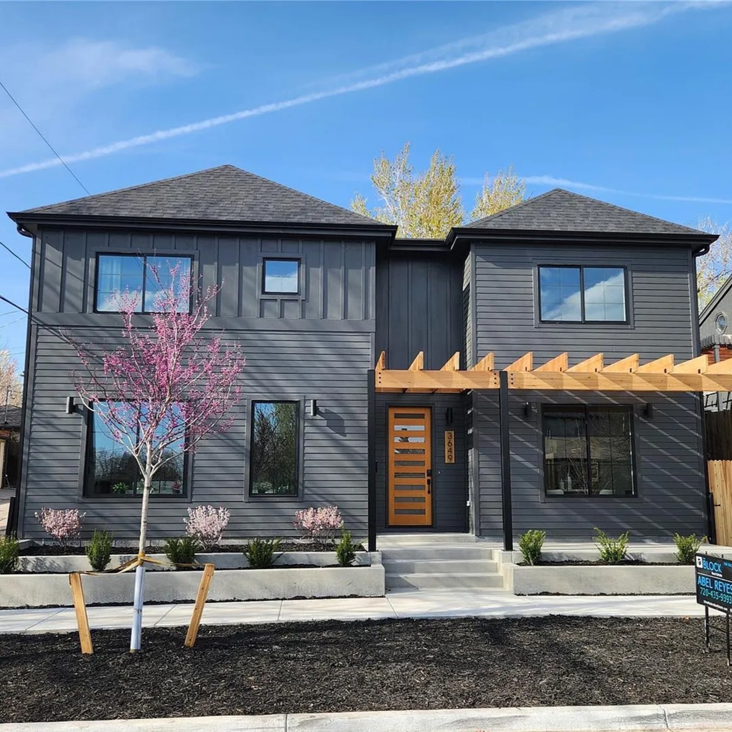 Check out Krick Design Build's latest project to hit the market! Its a 4 bed / 4 bath / 2,500 SF house only 2 blocks away from Sloan Lake. If your interested in buying this beautiful home, click on the link below. https://www.zillow.com/homedetails/3649-W-21st-Ave-Denver-CO-80211/442919221_zpid/
All credit goes to our clients Kate and Diane who did a fabulous job building this amazing and complex project! Also another big shout out to @oldaltnew in collaboration on this design.
#tandemhouse #laneway #alleyhouse #realestateinvesting #biggerpockets #residentialconstruction #sloanlake #urbanliving #customhomes