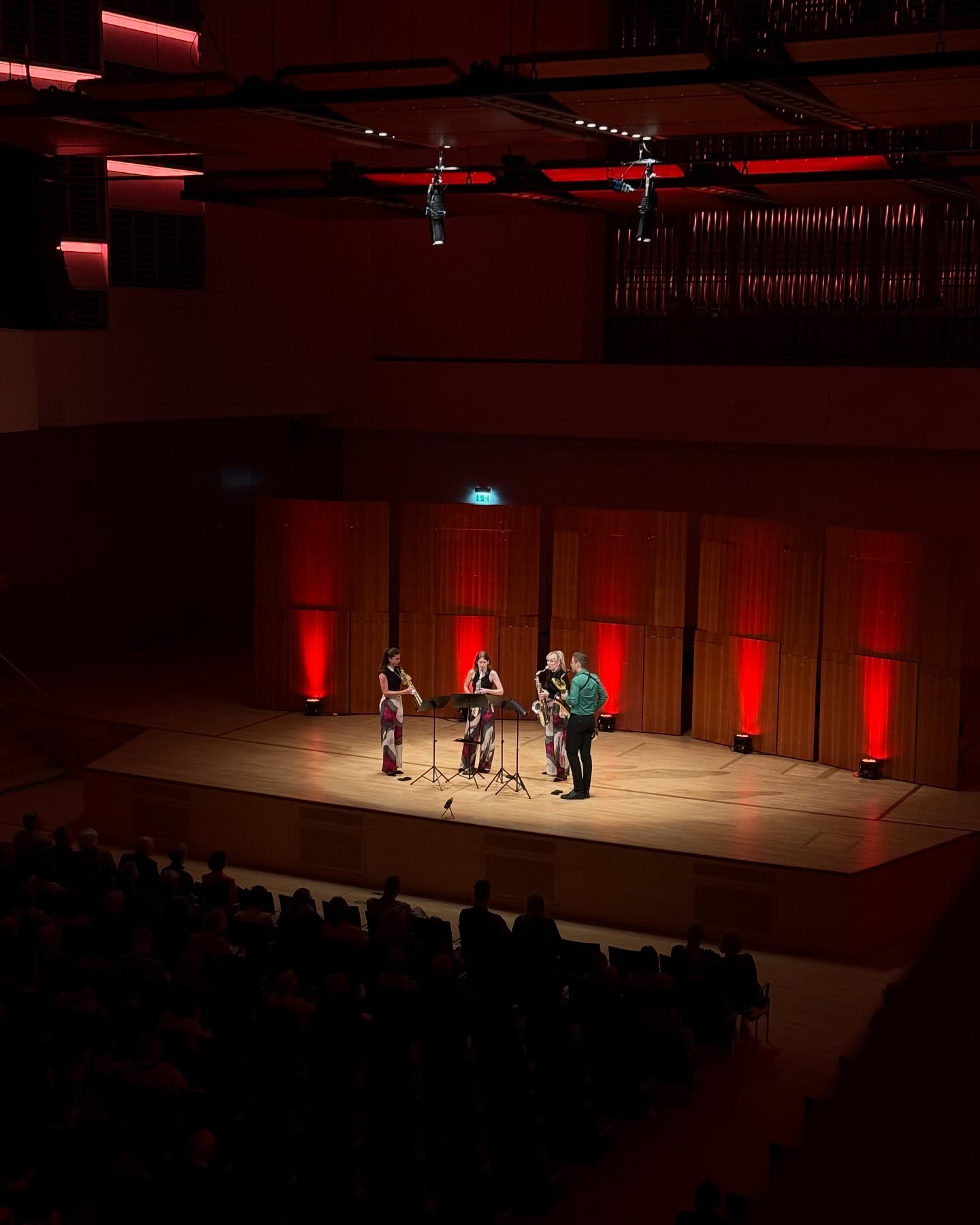 ✨What an unforgettable concert at the Philharmonie Mercatorhalle in Duisburg on May 4th!
It was a true honor to be part of the Eigenzeit-Festival by the Duisburger Philharmoniker once again. ✨
We’re so grateful for the warm welcome and the chance to continue building our special connection with this city and its wonderful audience. Seeing you enjoy the concert as much as we did makes it all the more meaningful — and your standing ovations truly touched our hearts. Thank you, Duisburg! 💗💗